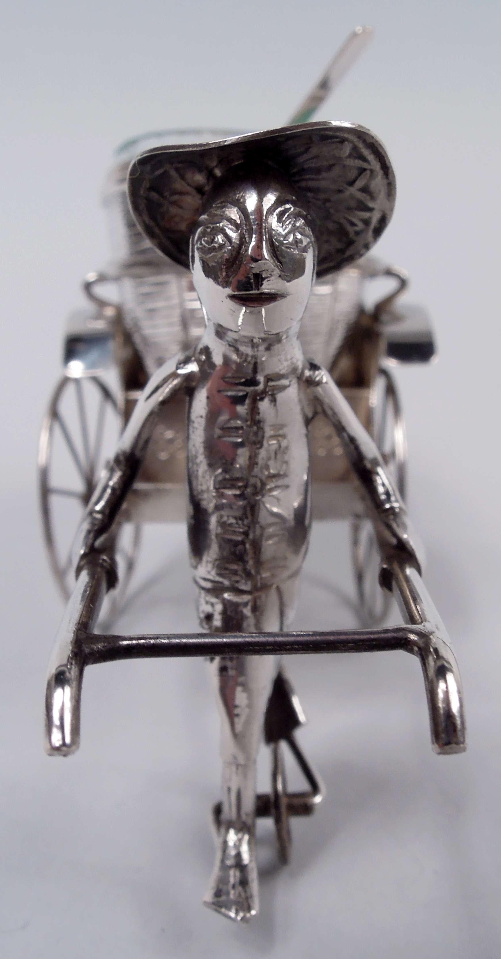 Pair of Antique Chinese Export Silver Rickshaw Condiment Carts In Good Condition In New York, NY