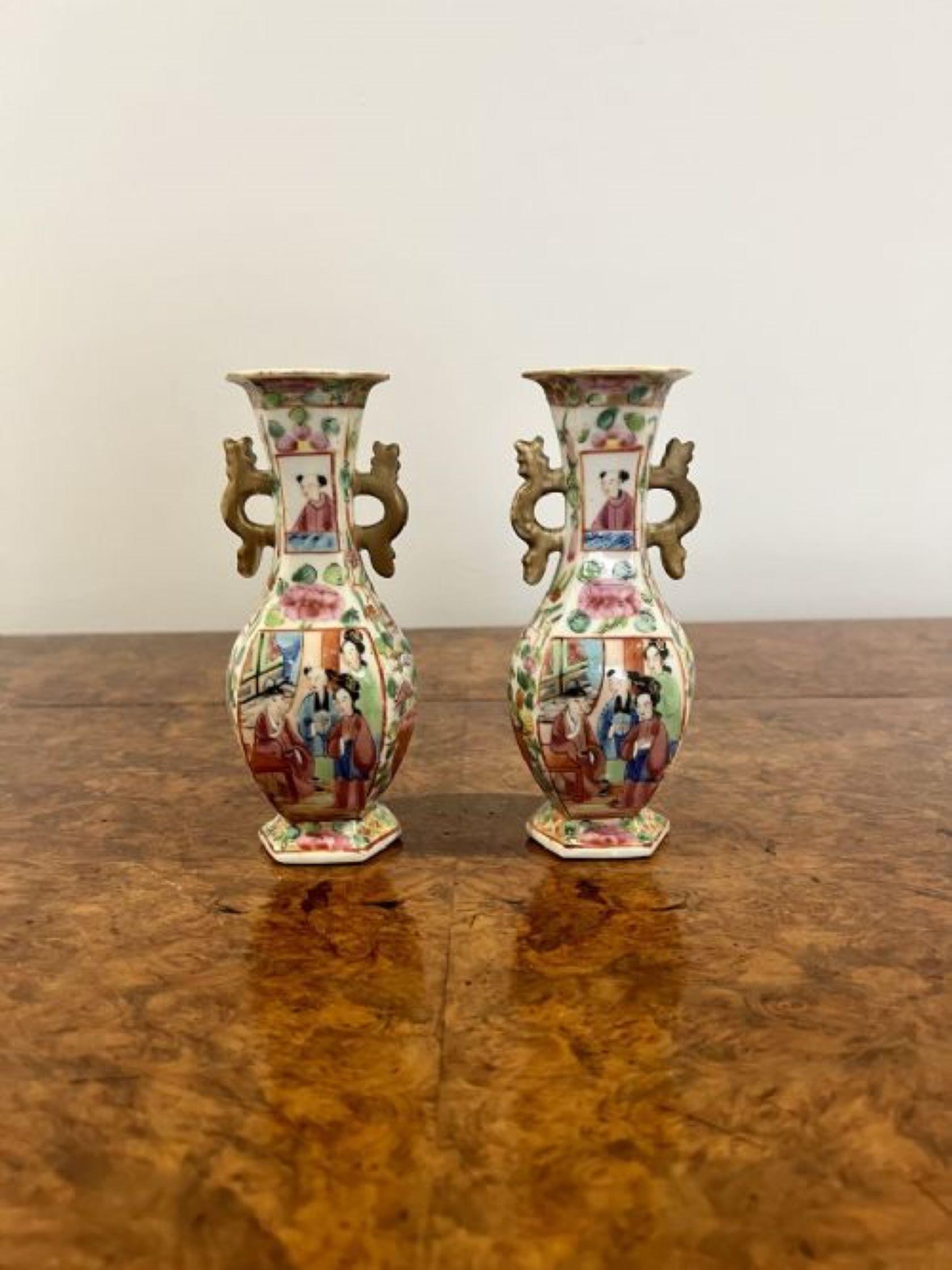 Pair of antique Chinese famille rose small vases  In Good Condition For Sale In Ipswich, GB