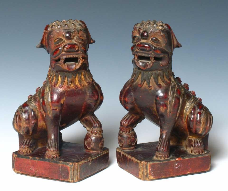 Qing Pair of Antique Chinese Fu Dogs For Sale