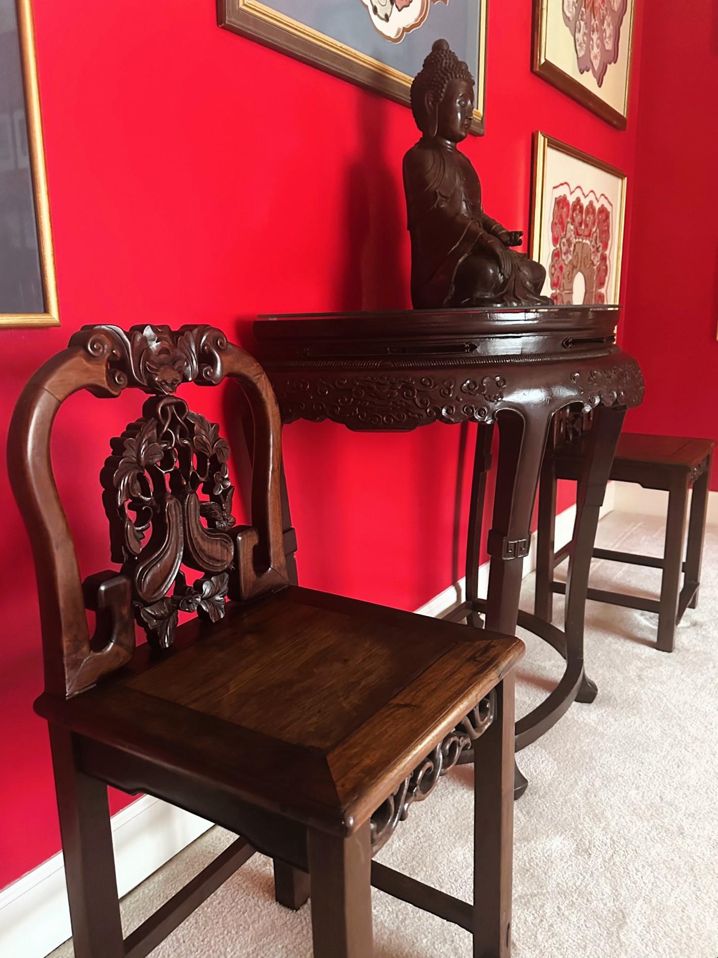 Paire de chaises d'appoint chinoises anciennes en bois dur Dynasty Qing en vente 9