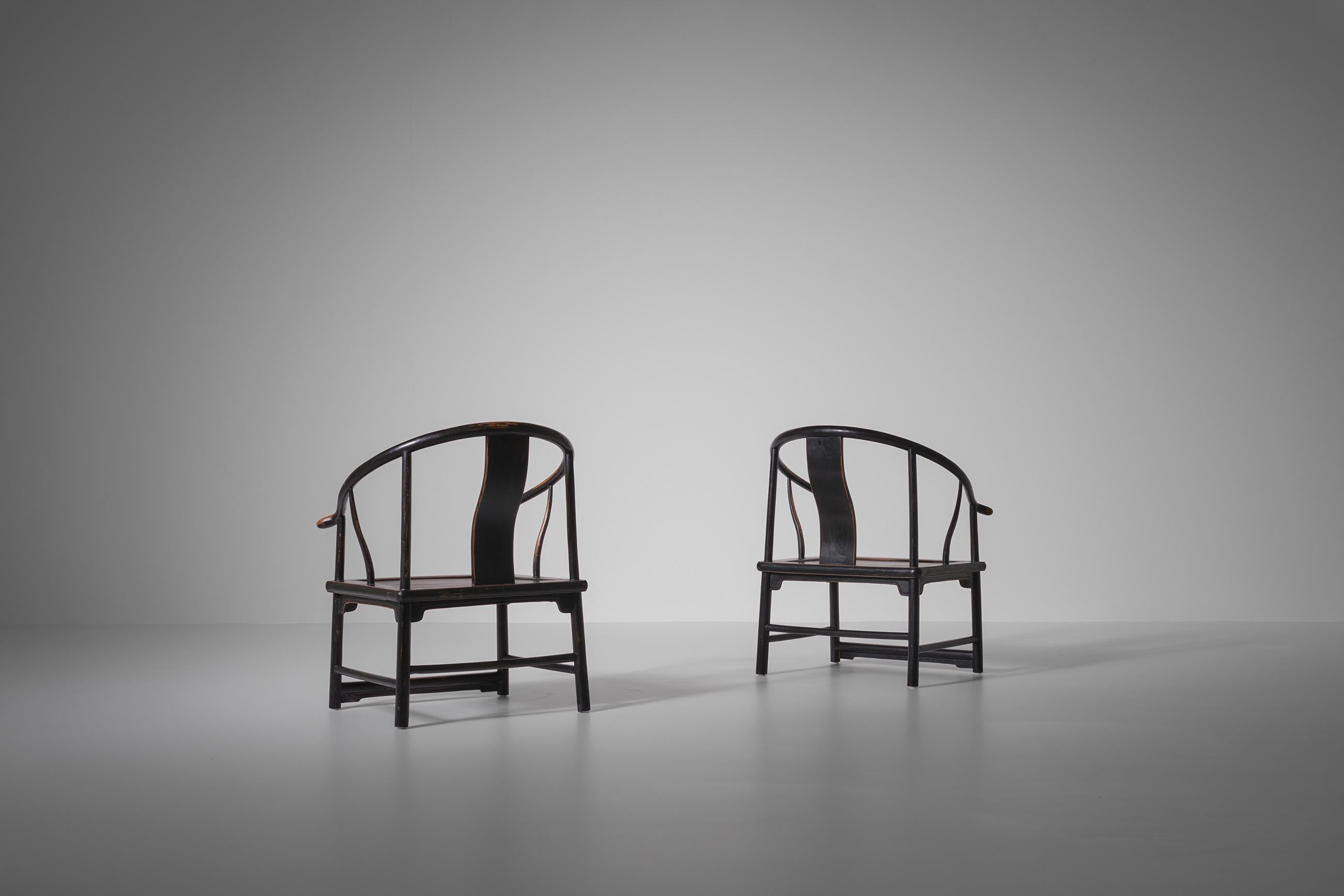 Pair of Antique Chinese Horse Shoe Chairs, Early 20th Century 3