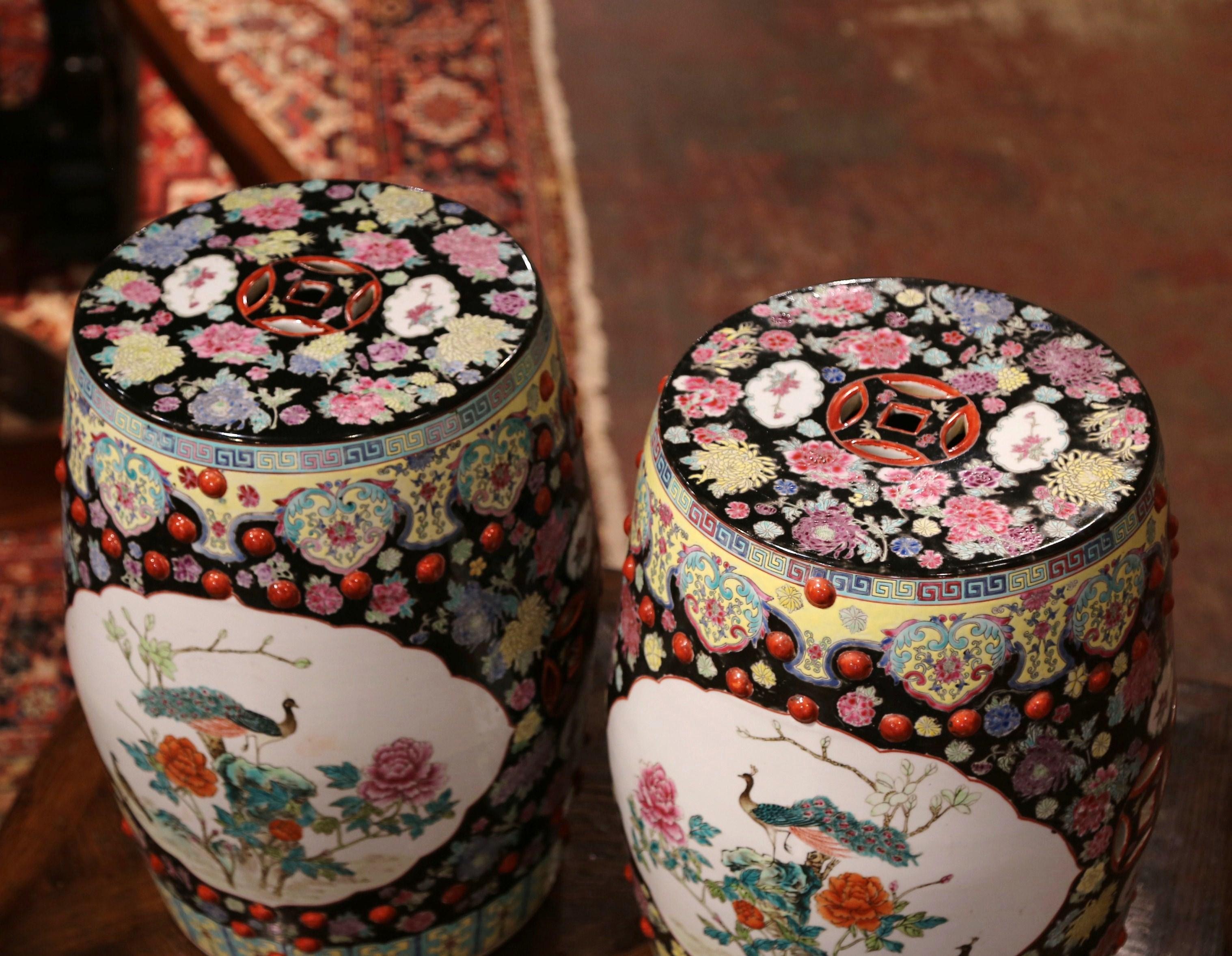 Pair of Antique Chinese Porcelain Garden Stools with Bird and Floral Decor In Excellent Condition In Dallas, TX