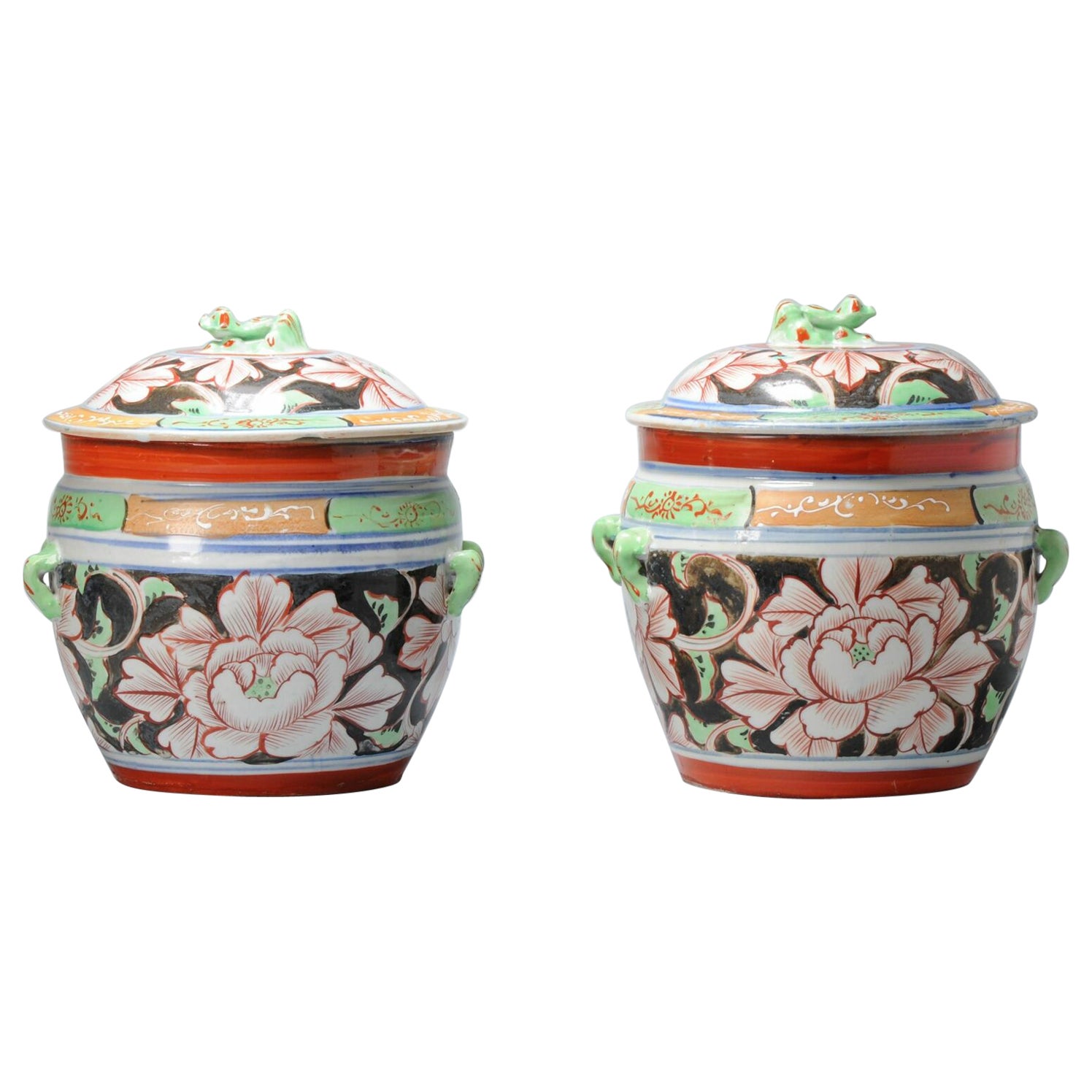 Pair of Antique Chinese Porcelain Kamcheng Tureen China Bencharong, 18/19th C