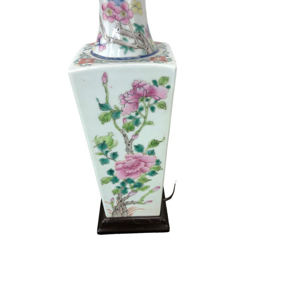 Chinese Export Pair of Antique Chinese Porcelain Lamps For Sale