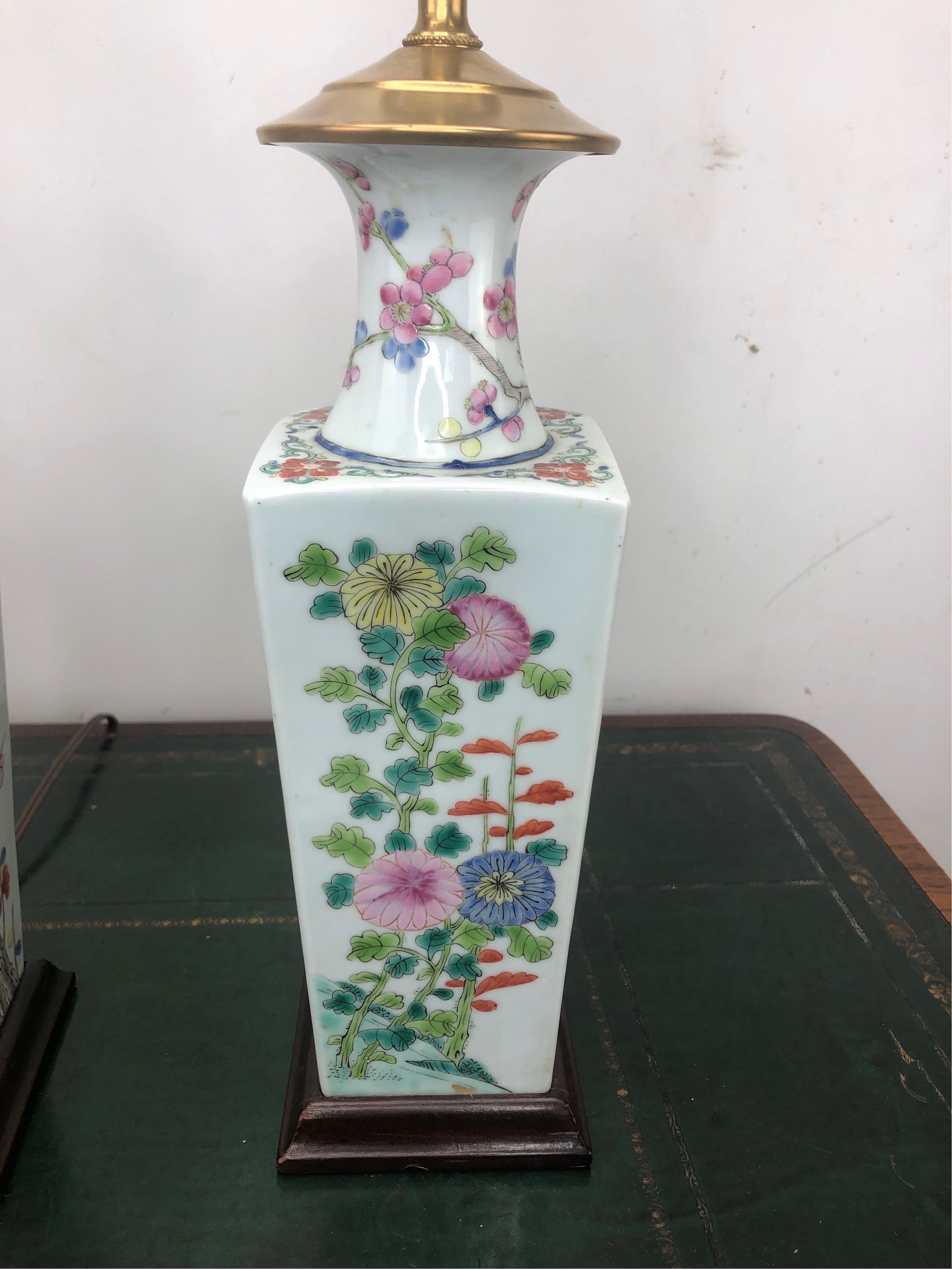 Pair of Antique Chinese Porcelain Lamps For Sale 2