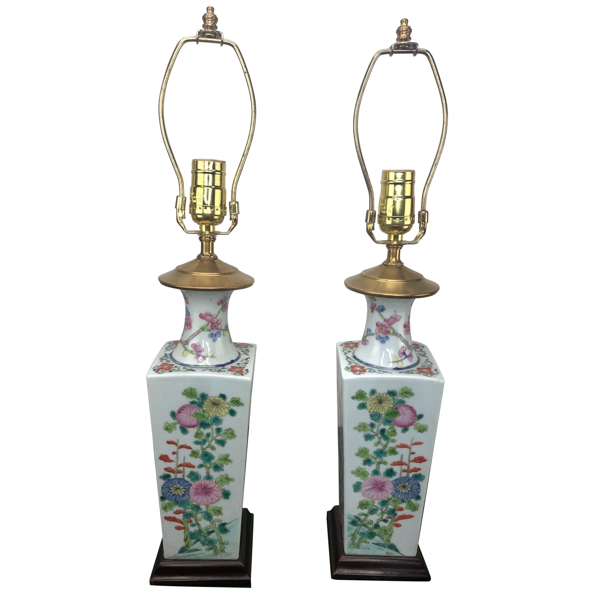 Pareja de lámparas antiguas de porcelana china