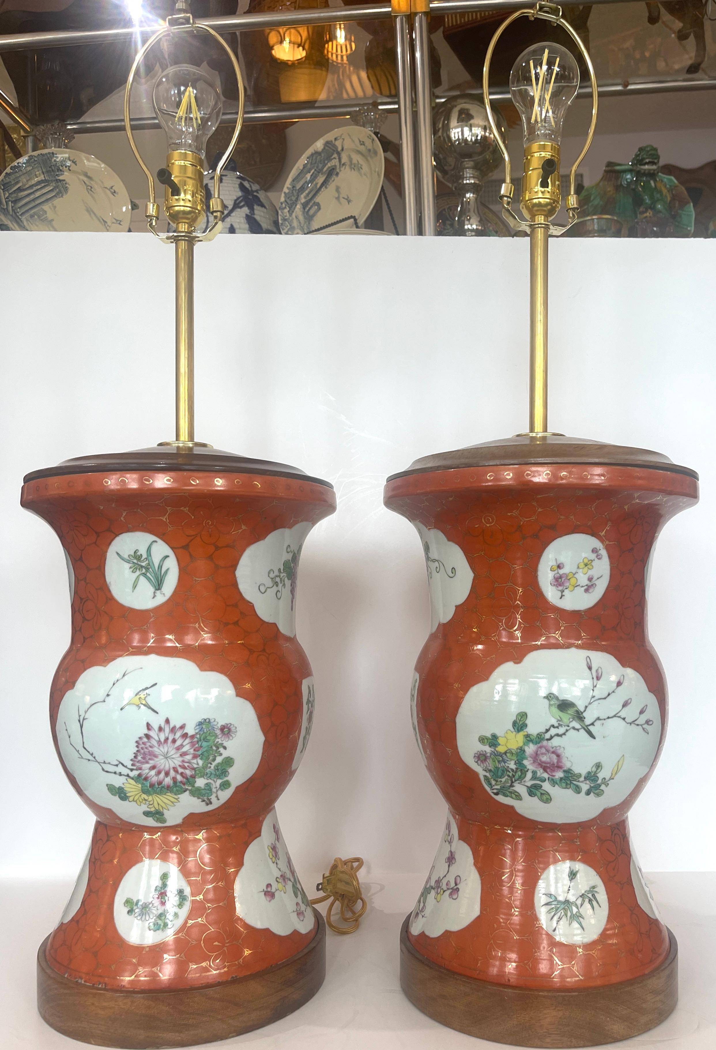 Paire de lampes Zhadou en porcelaine chinoise ancienne à motif de famille rose en vente 4