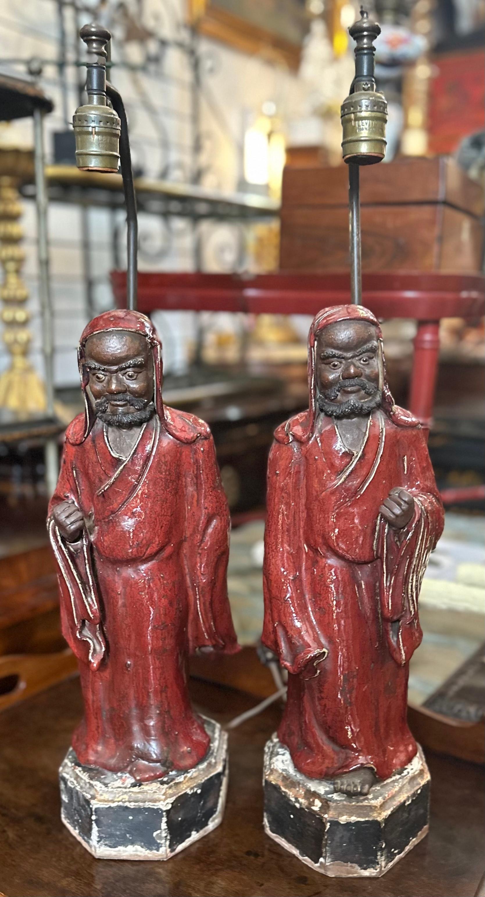 Pair of Antique Chinese Shiwan Ware Pottery Statue Lamps  In Good Condition For Sale In LOS ANGELES, CA
