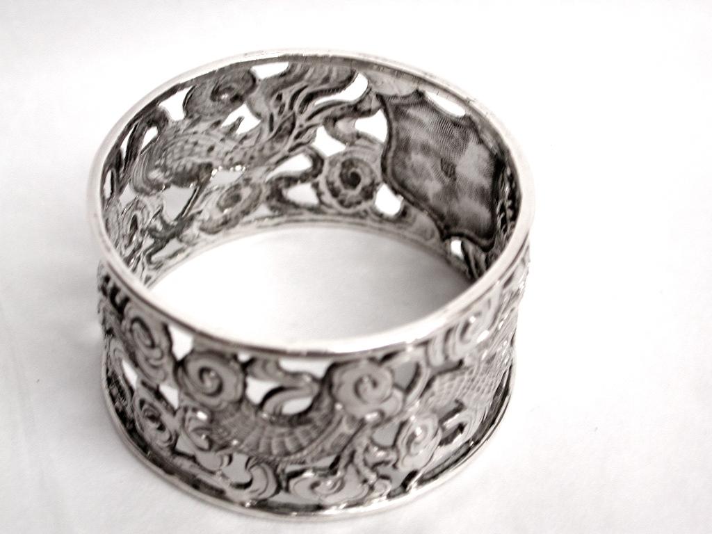 Sterling Silver Pair of Antique Chinese Silver Dragon Napkin Rings, circa 1900