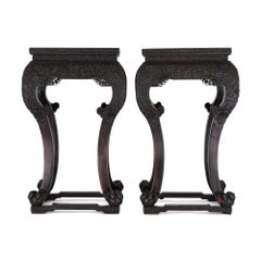 Coppia di antichi supporti cinesi in legno e porcellana