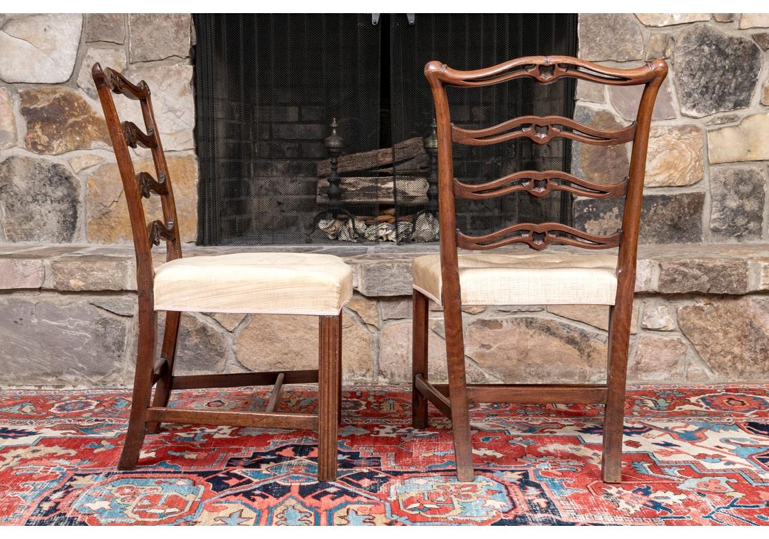 Paire de chaises d'appoint anciennes de style Chippendale à dossier ruban en vente 7