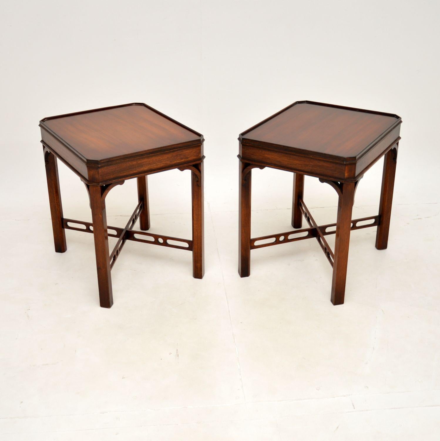 Pair of Antique Chippendale Style Side Tables In Good Condition In London, GB