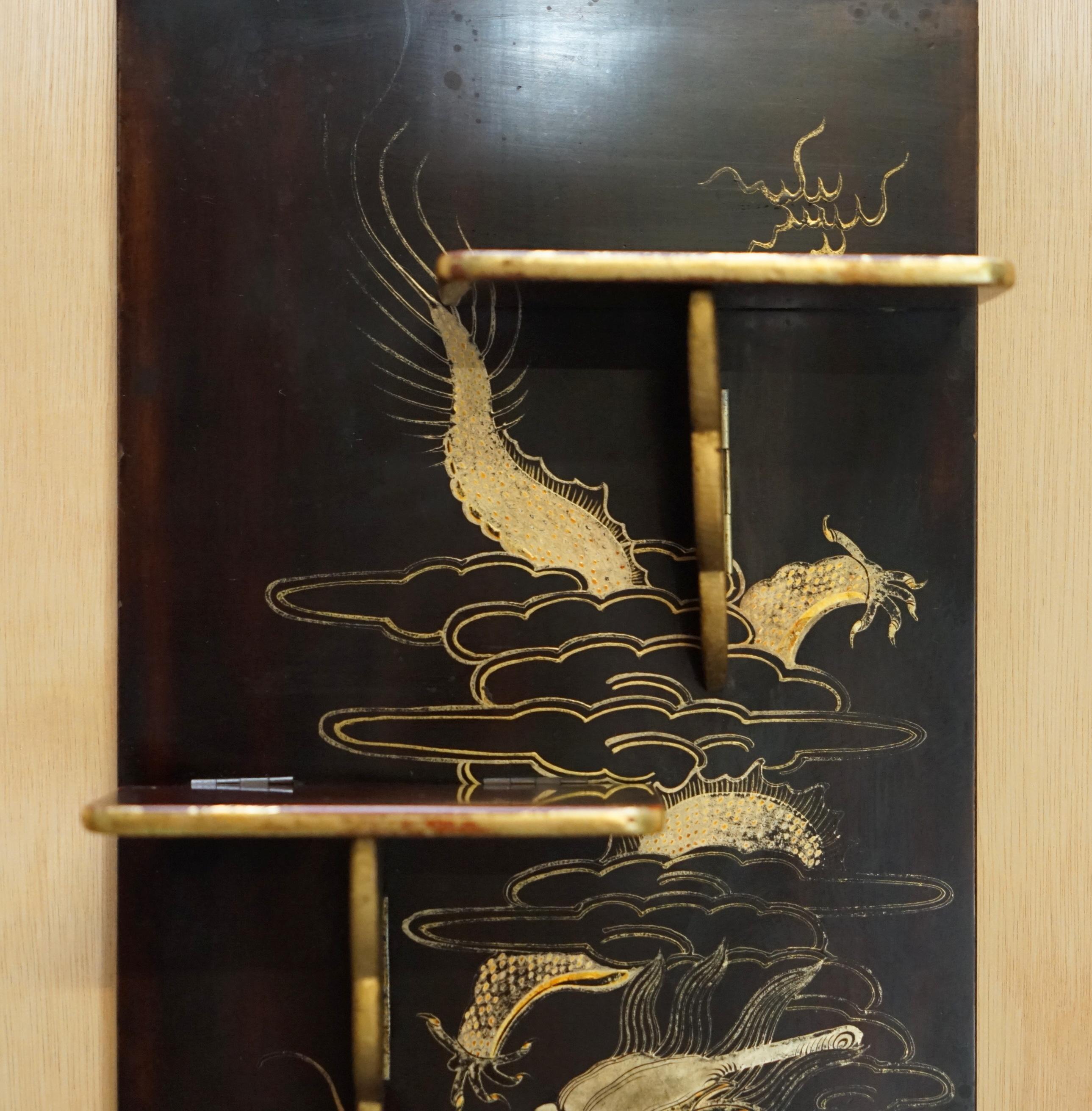 PAIRE D'ÉLÉMENTS ANTIQUES CIRCA 1900 EXPORTATION CHINOISERIE DRAGON ÉLÉMENTS PLIANTS en vente 8