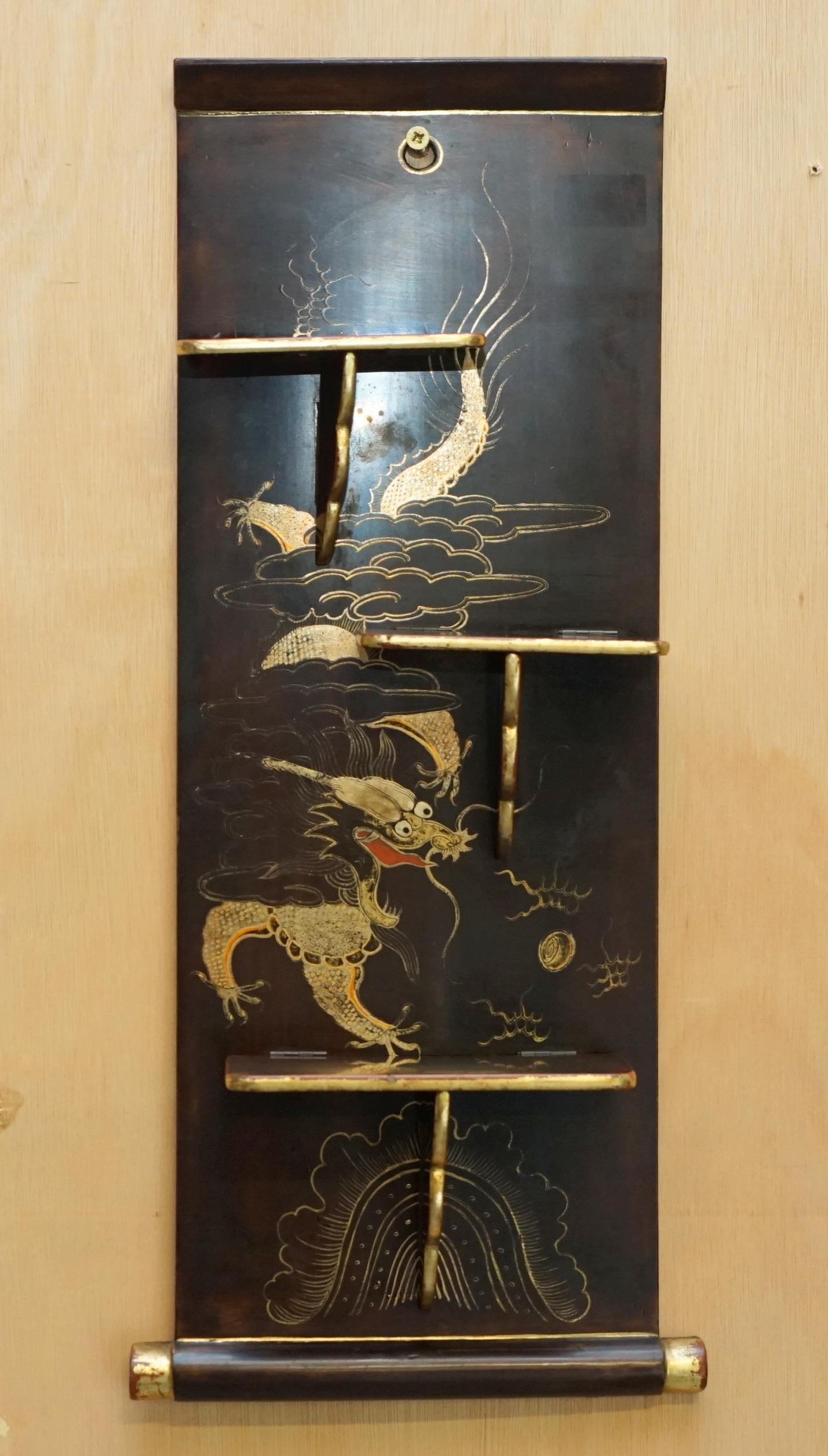 Exportation chinoise PAIRE D'ÉLÉMENTS ANTIQUES CIRCA 1900 EXPORTATION CHINOISERIE DRAGON ÉLÉMENTS PLIANTS en vente