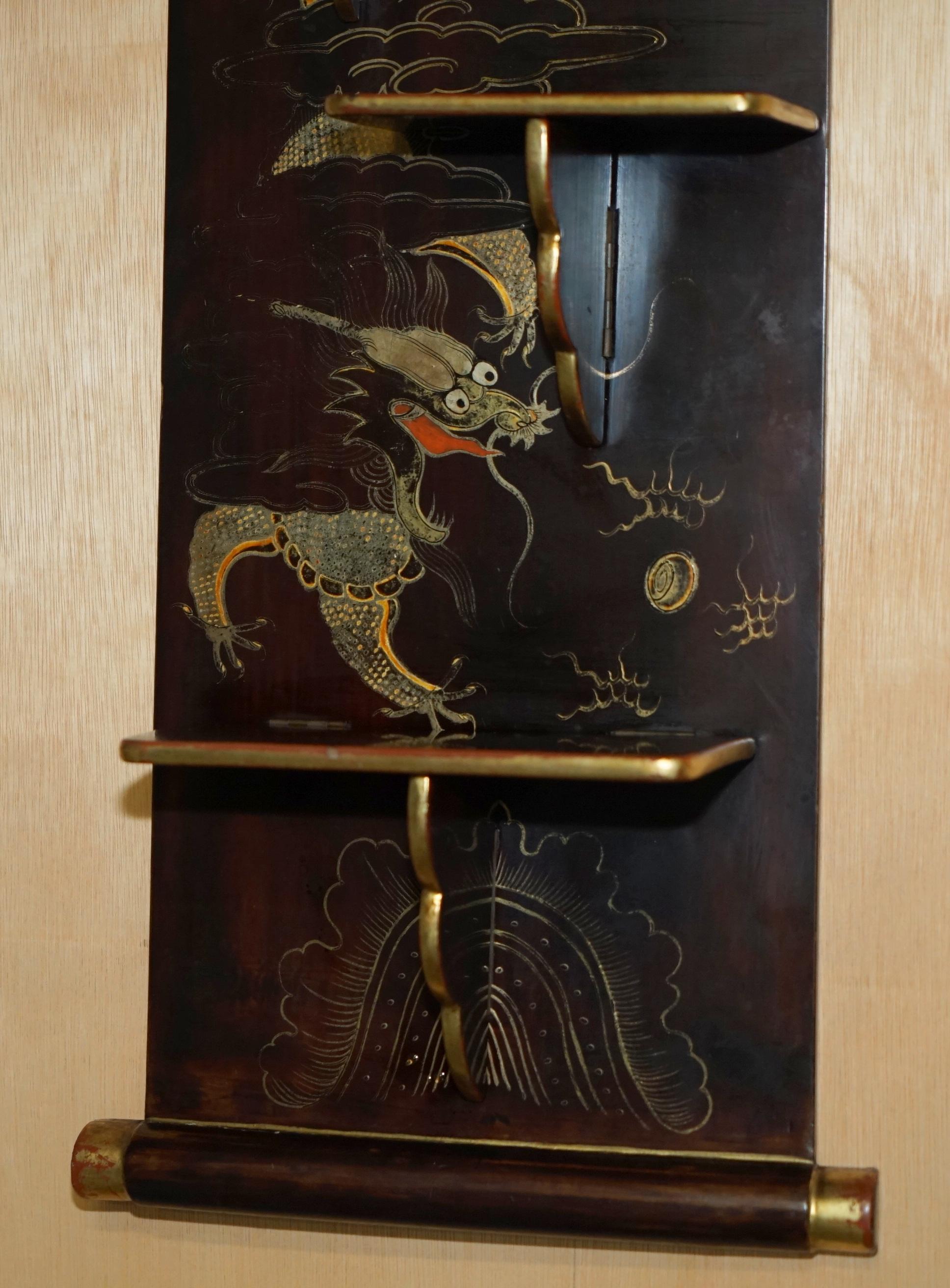 PAIRE D'ÉLÉMENTS ANTIQUES CIRCA 1900 EXPORTATION CHINOISERIE DRAGON ÉLÉMENTS PLIANTS Bon état - En vente à West Sussex, Pulborough