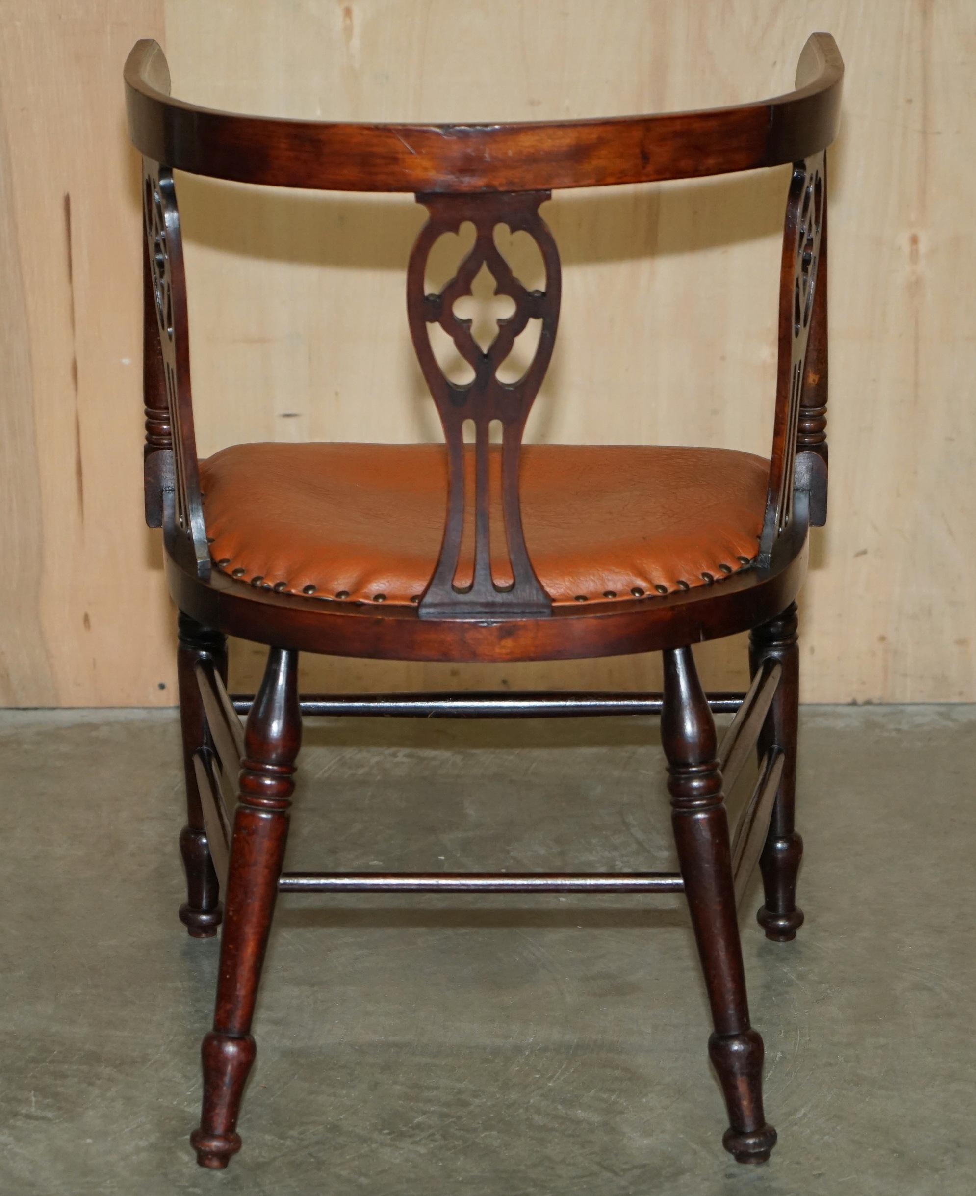 PAIR OF ANTIQUE CIRCA 1900 EDWARDIAN HARDWOOD & WALNUT INLAID CAPTAINS ARMCHAIRs For Sale 5