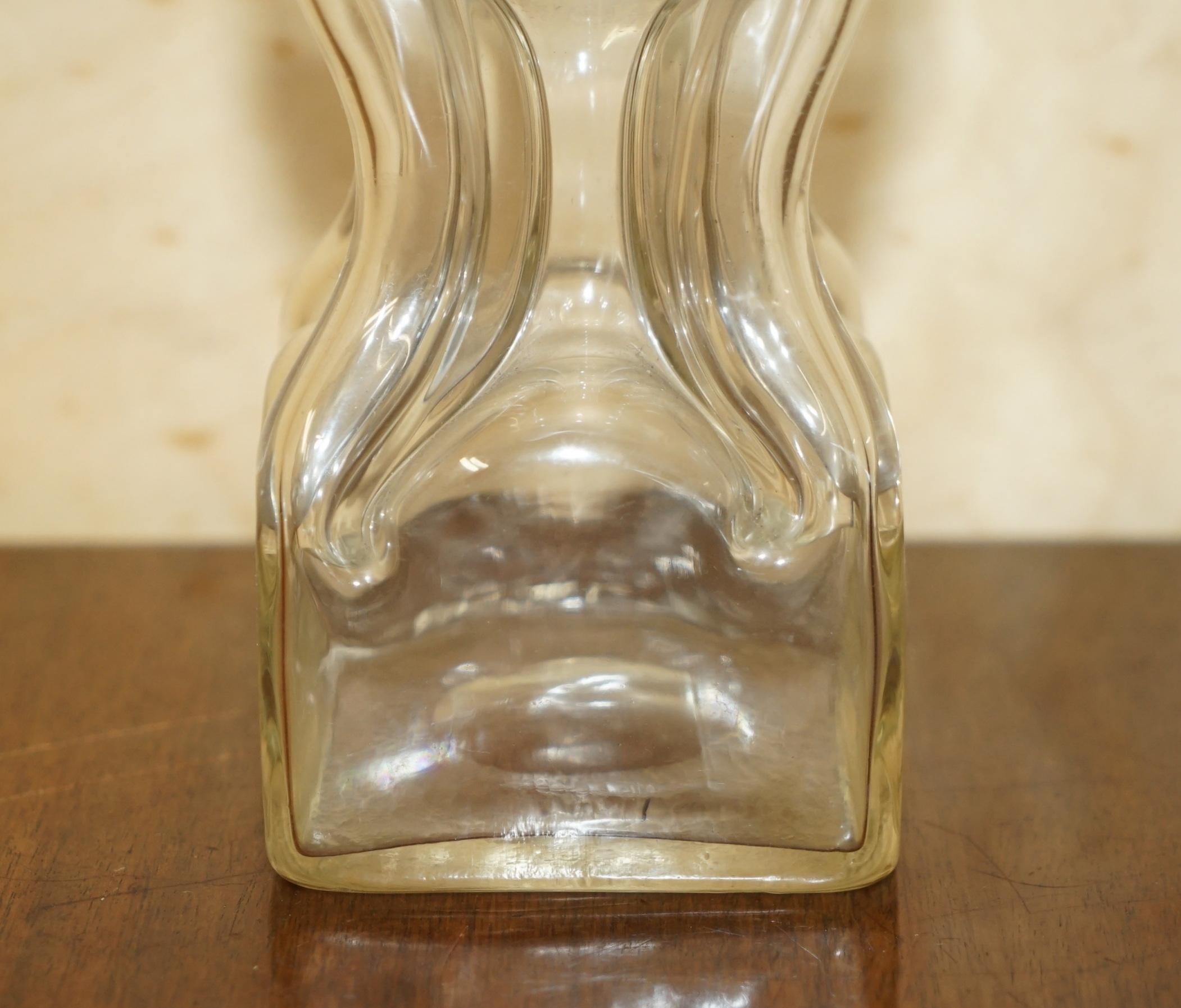 Edwardian Pair of Antique circa 1900 Pinch Decanters for Serving Whiskey Bourbon Vodka Gin For Sale