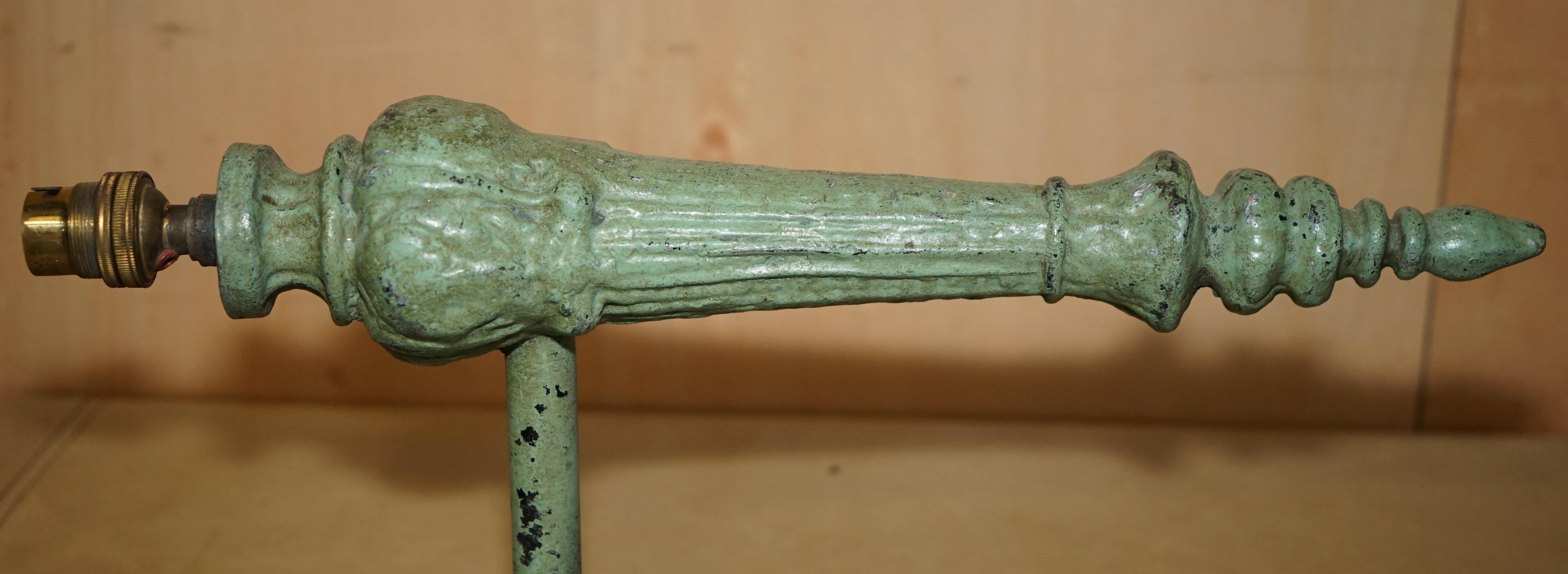 PAIR OF ANTIQUE CIRCA 1920's WALL SCONCES WITH ORIGINAL EARLY GREEN PAINT en venta 8