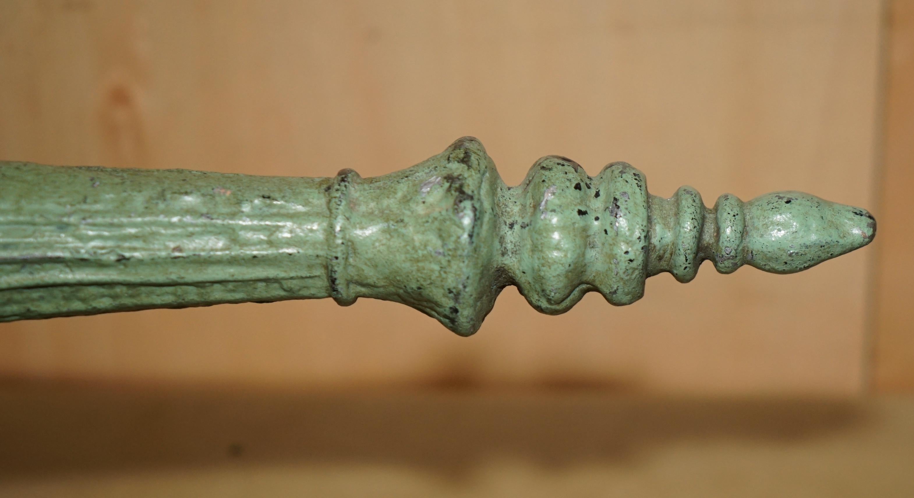 PAIR OF ANTIQUE CIRCA 1920's WALL SCONCES WITH ORIGINAL EARLY GREEN PAINT en venta 10