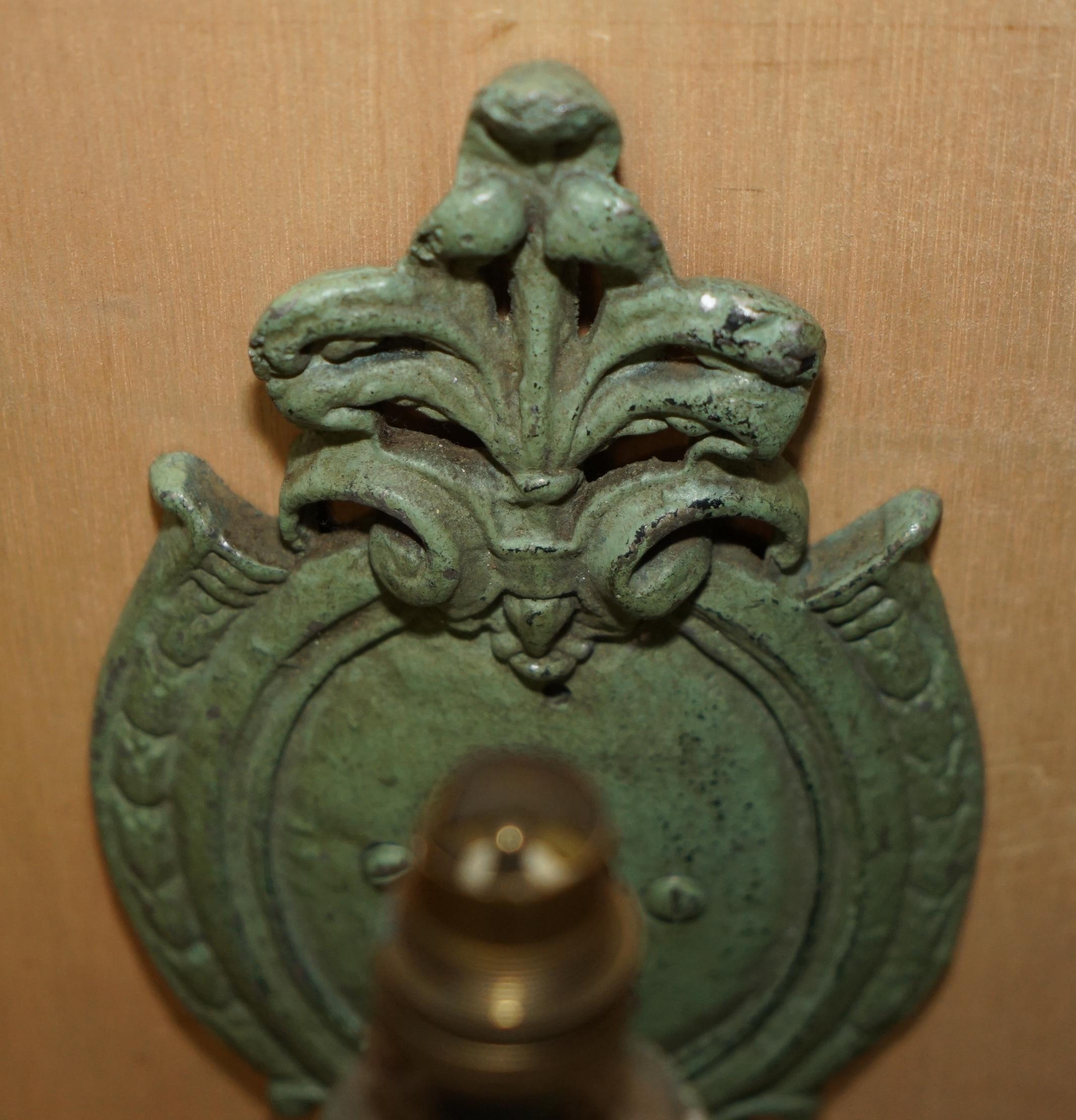 PAIR OF ANTIQUE CIRCA 1920's WALL SCONCES WITH ORIGINAL EARLY GREEN PAINT Pintado en venta