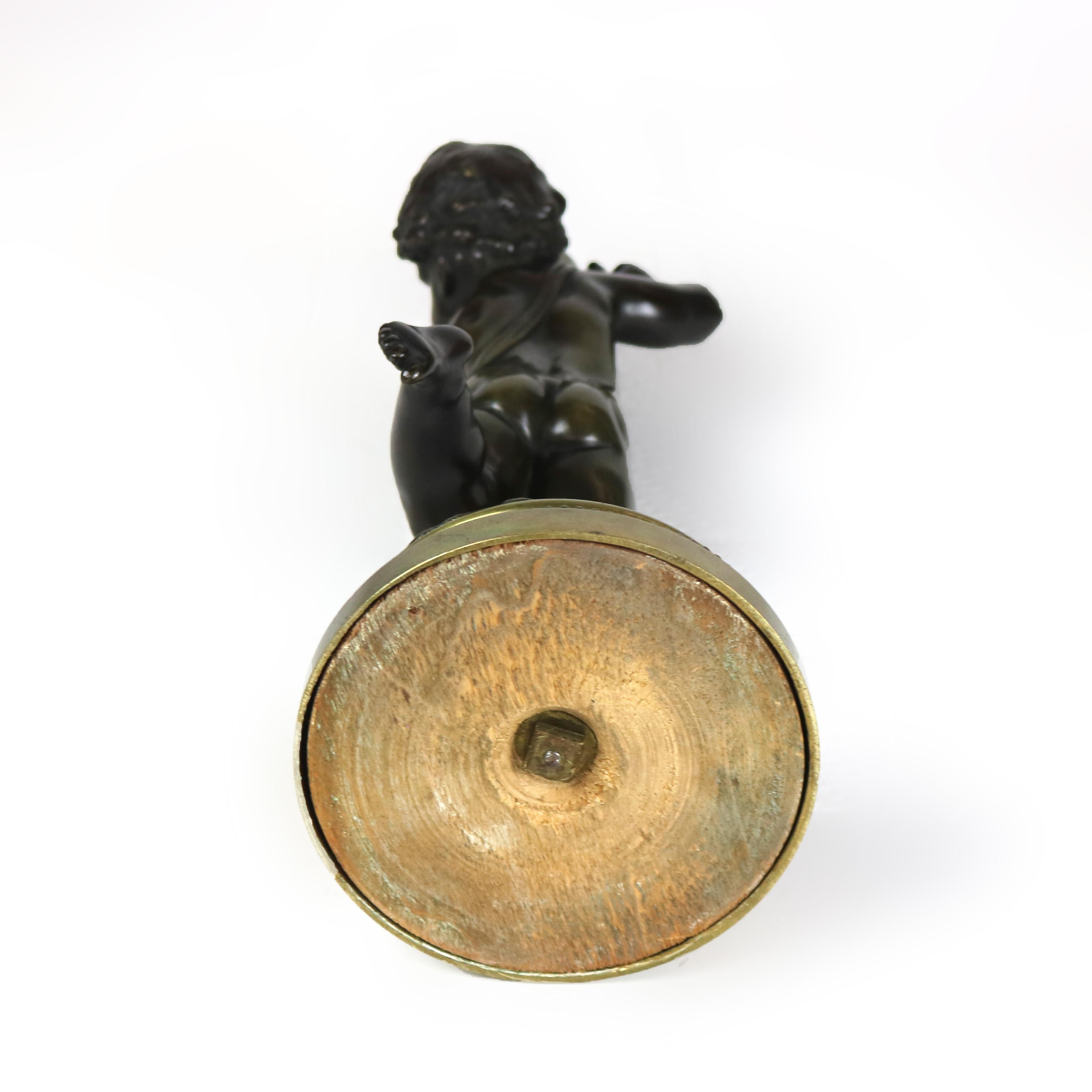 Coppia di sculture antiche in bronzo Clodion Cherubino Musico, firmate C1880 in vendita 7