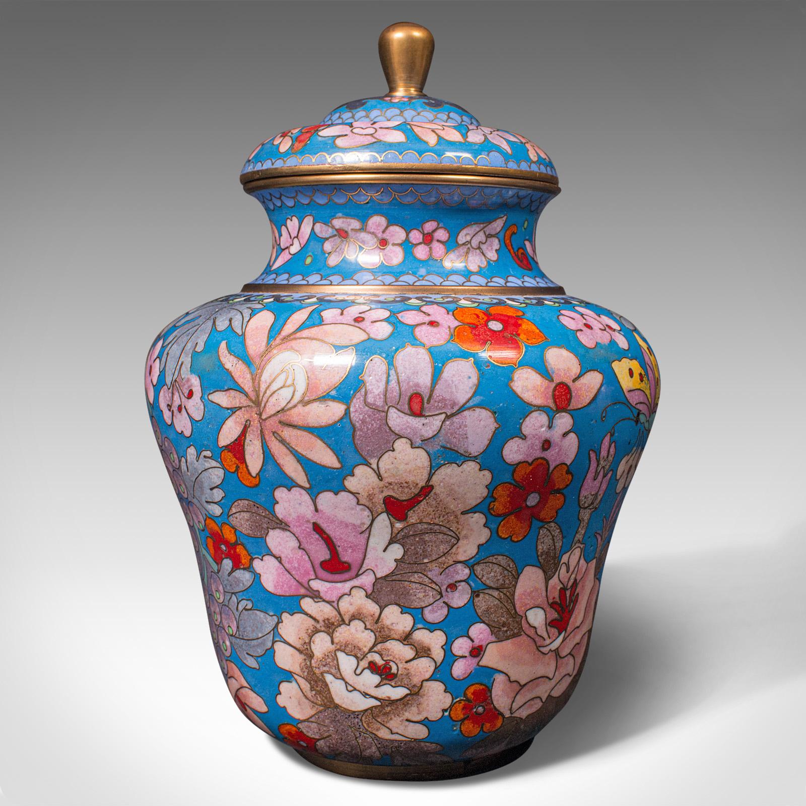 XIXe siècle Paire d'anciennes jarres à pointes en cloisonné, céramique anglaise, pot décoratif, victorien en vente