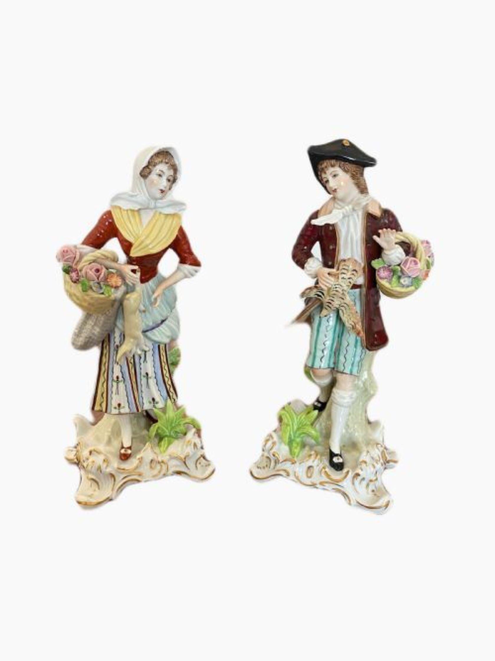 Pair Of Antique Continental Porcelain Figures In Good Condition For Sale In Ipswich, GB