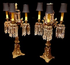 Pareja De Candelabros Antiguos Cornelius De Bronce Dorado Y Cristal De Tres Brazos