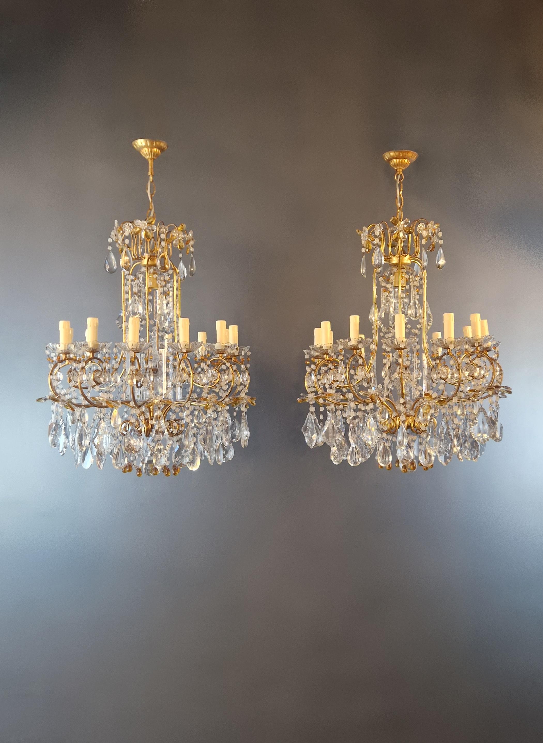 Exquisite antique twin crystal chandeliers: Where amber craftsmanship meets Art Nouveau splendor

Immerse yourself in the magic of bygone times with these exquisite chandeliers. A mixture of elegance and Art Nouveau opulence. Carefully restored in