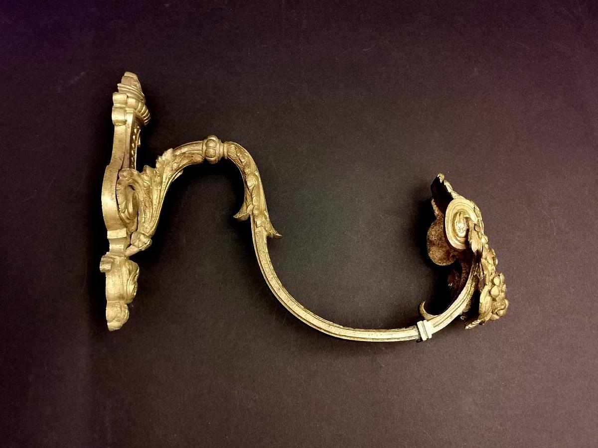 Gilt Louis XVI  French Pair of  Curtains Hooks 'Embrasses' in Gilded Bronze 1780