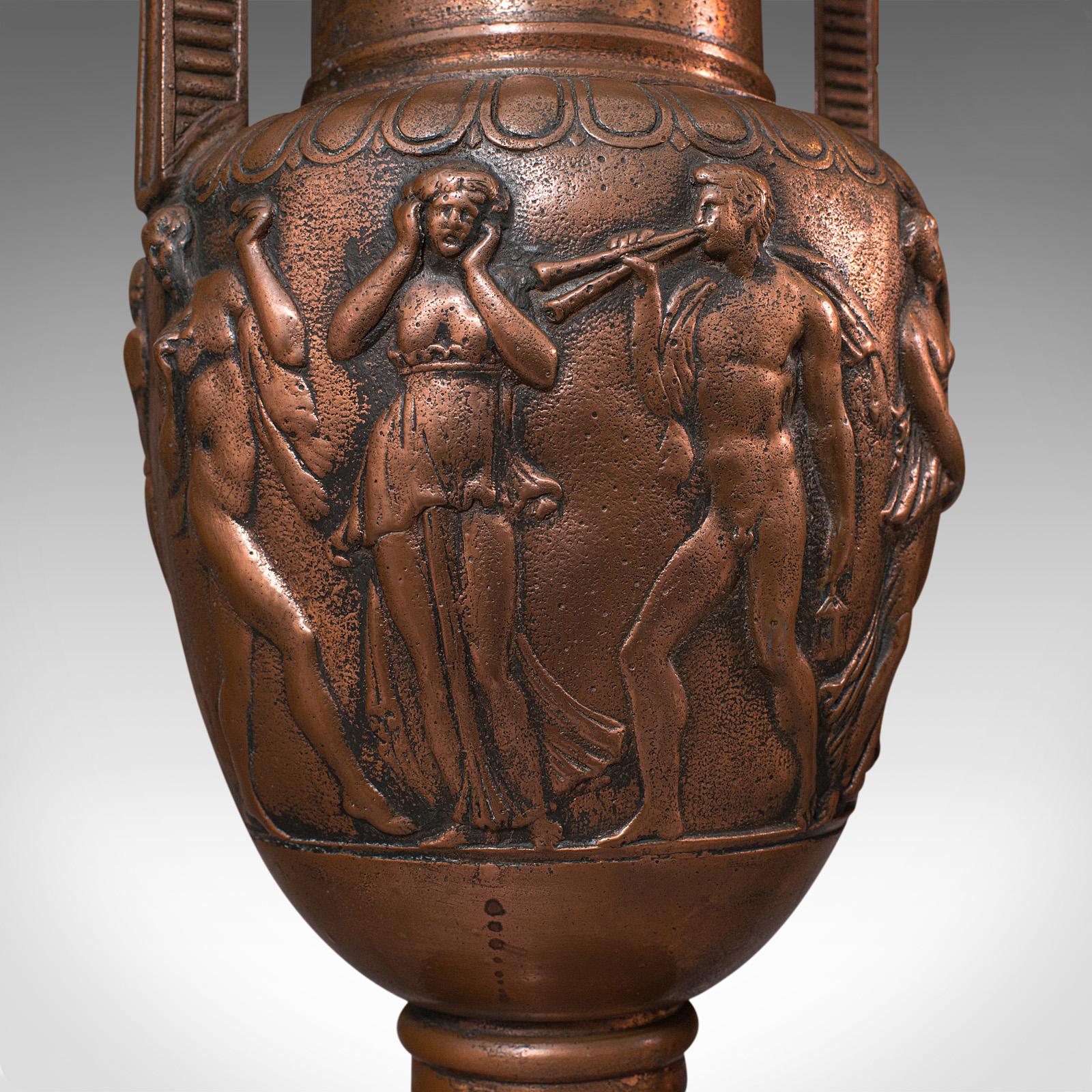 Paire de lampes décoratives anciennes en bronze, lampe de bureau, vase Townley, style victorien en vente 4