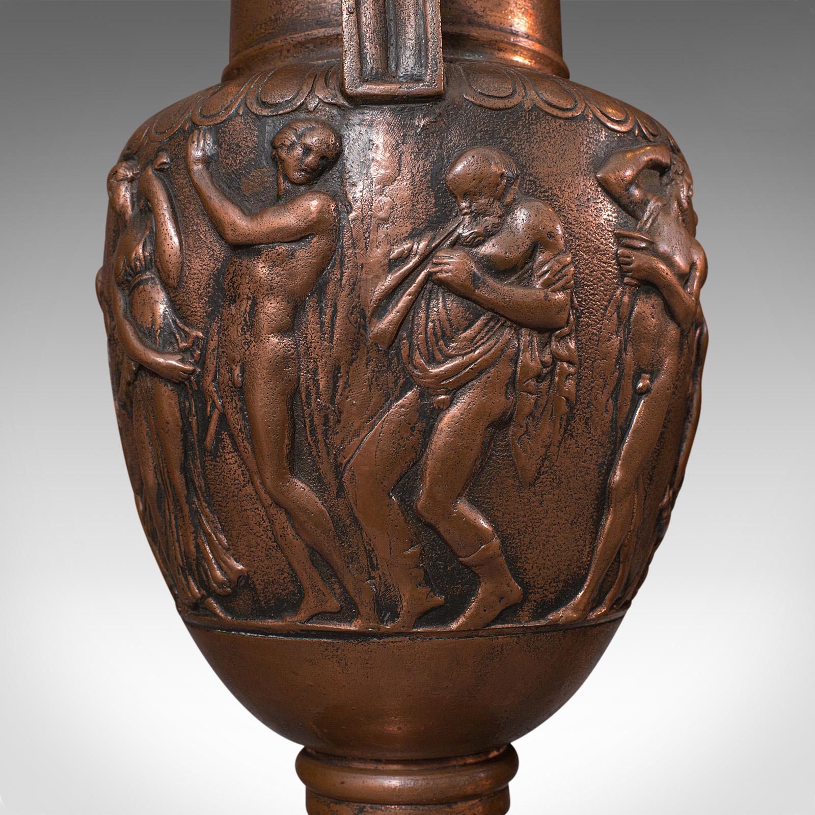 Paire de lampes décoratives anciennes en bronze, lampe de bureau, vase Townley, style victorien en vente 5
