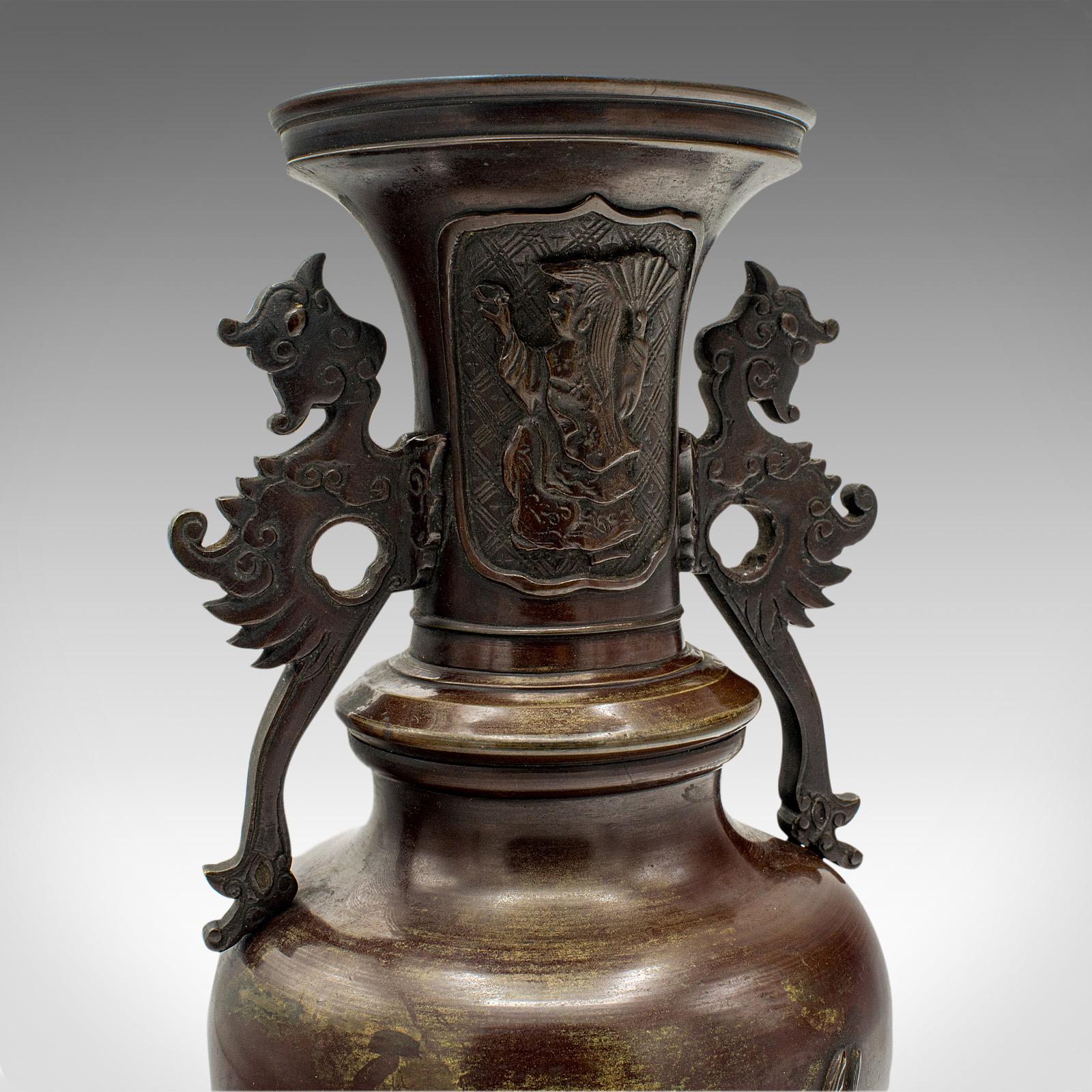 Pair Of Antique Decorative Urns, Japanese, Bronze, Vase, Edo Period, Victorian For Sale 7