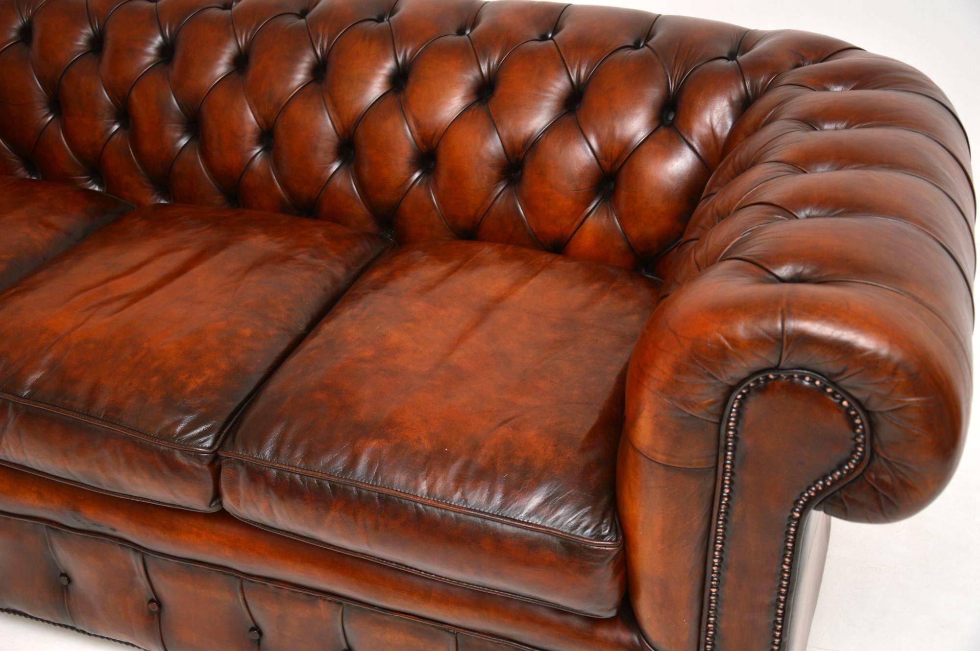 Pair of Antique Deep Buttoned Leather Chesterfield Sofas 6