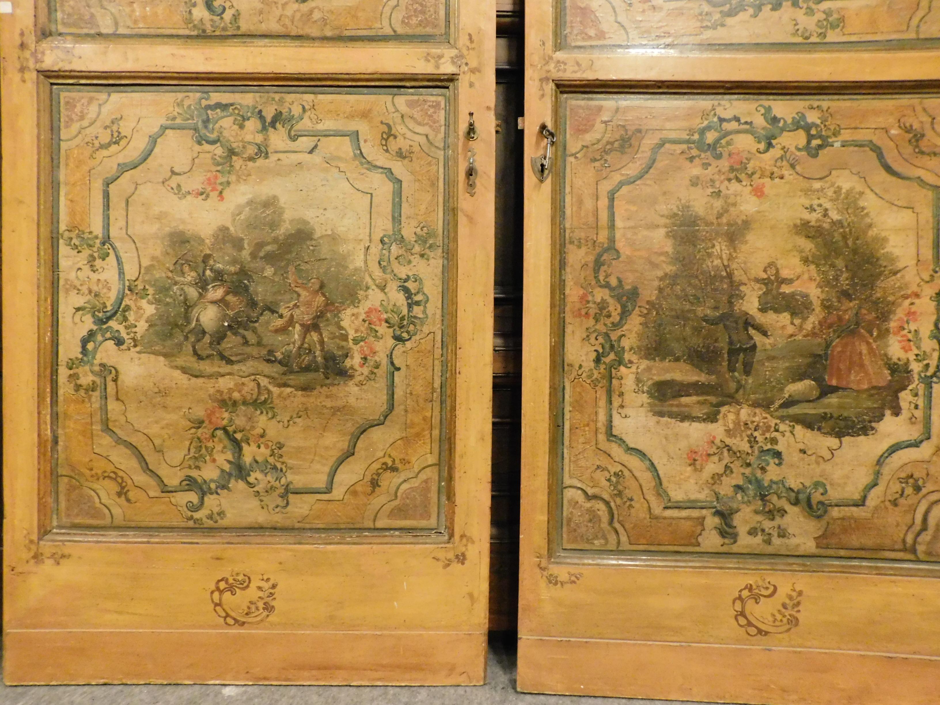 Pair of Antique Doors, 1700, Italy, Wood, Lacquered, Hand Painted, Bilateral In Good Condition In Cuneo, Italy (CN)