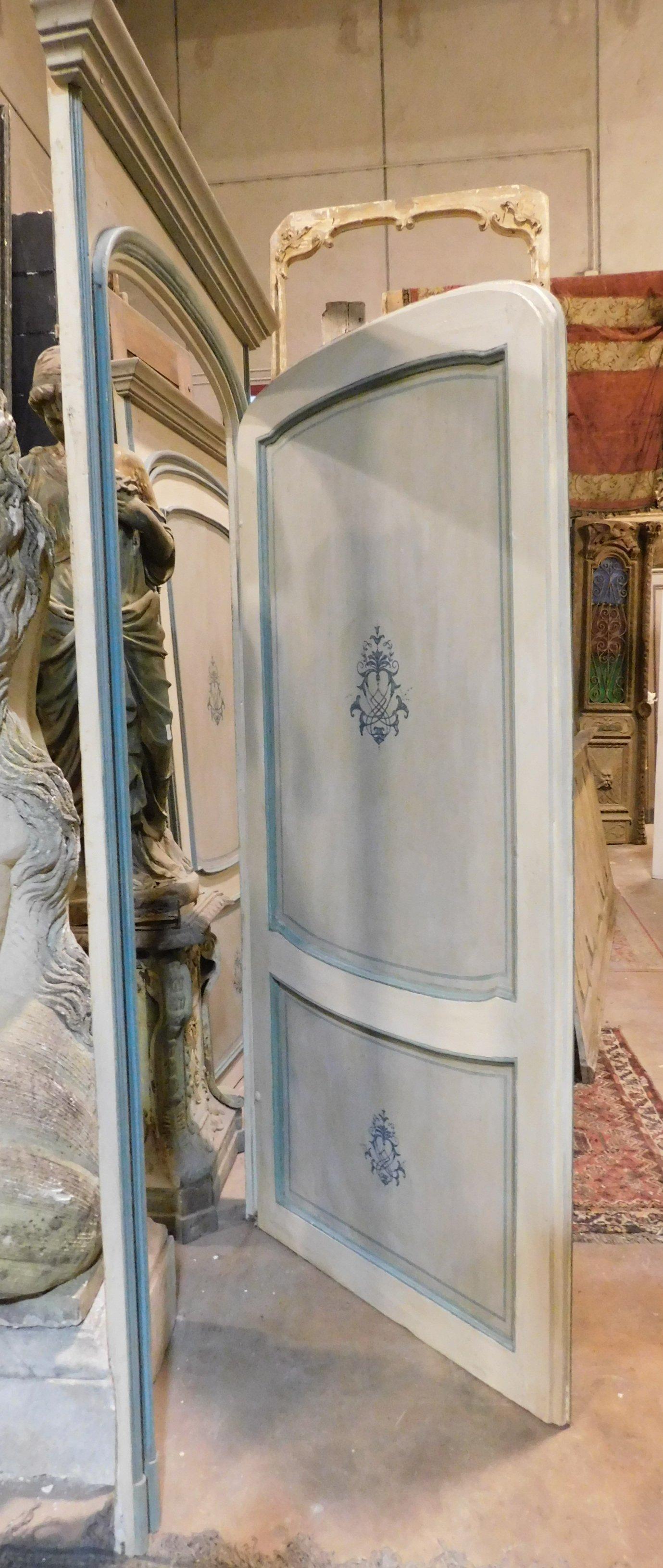 Pair of Antique Doors Painted with Frame, Blue and Gray with Frame, 1700, Italy For Sale 1