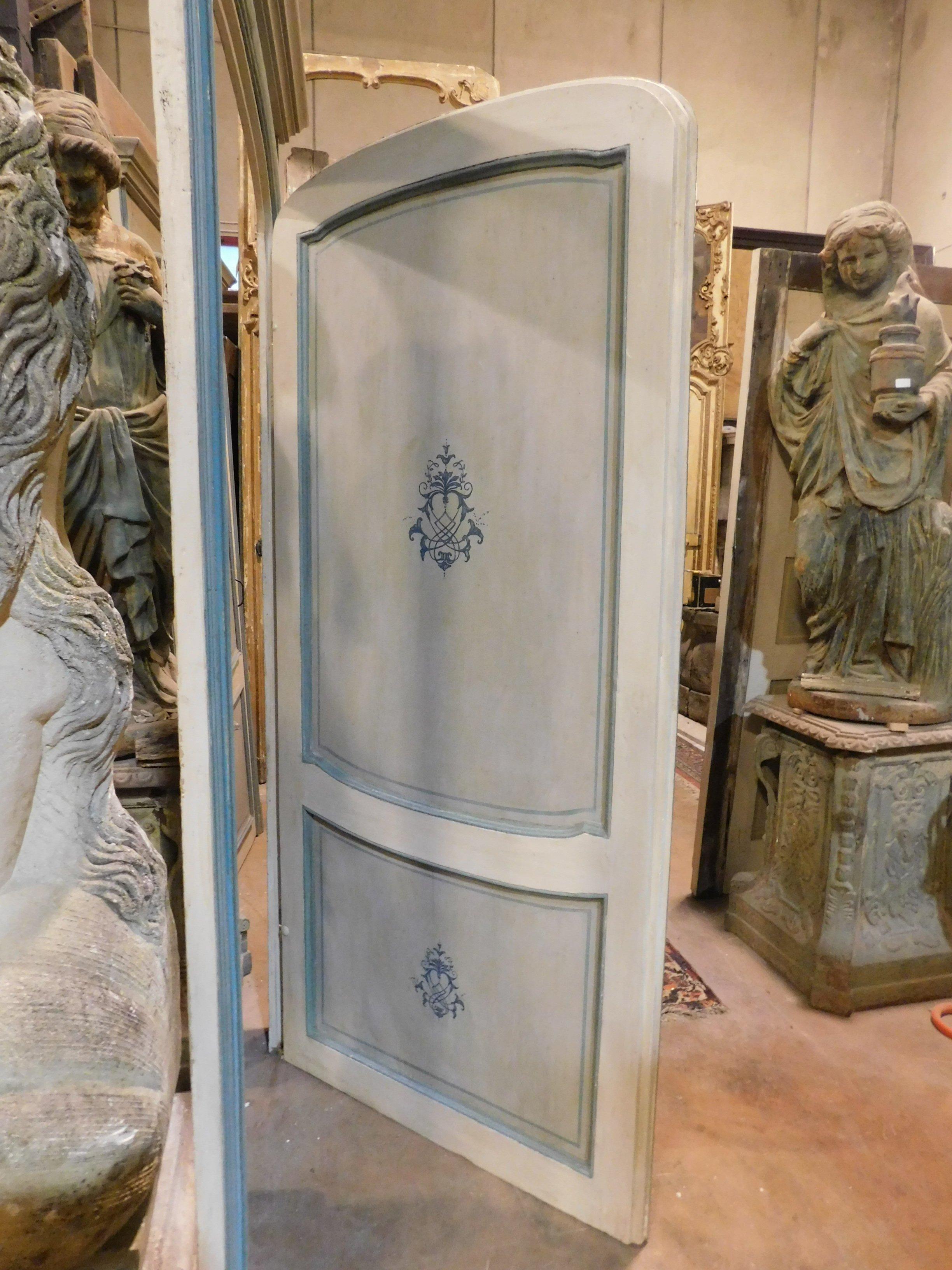 Pair of Antique Doors Painted with Frame, Blue and Gray with Frame, 1700, Italy For Sale 2