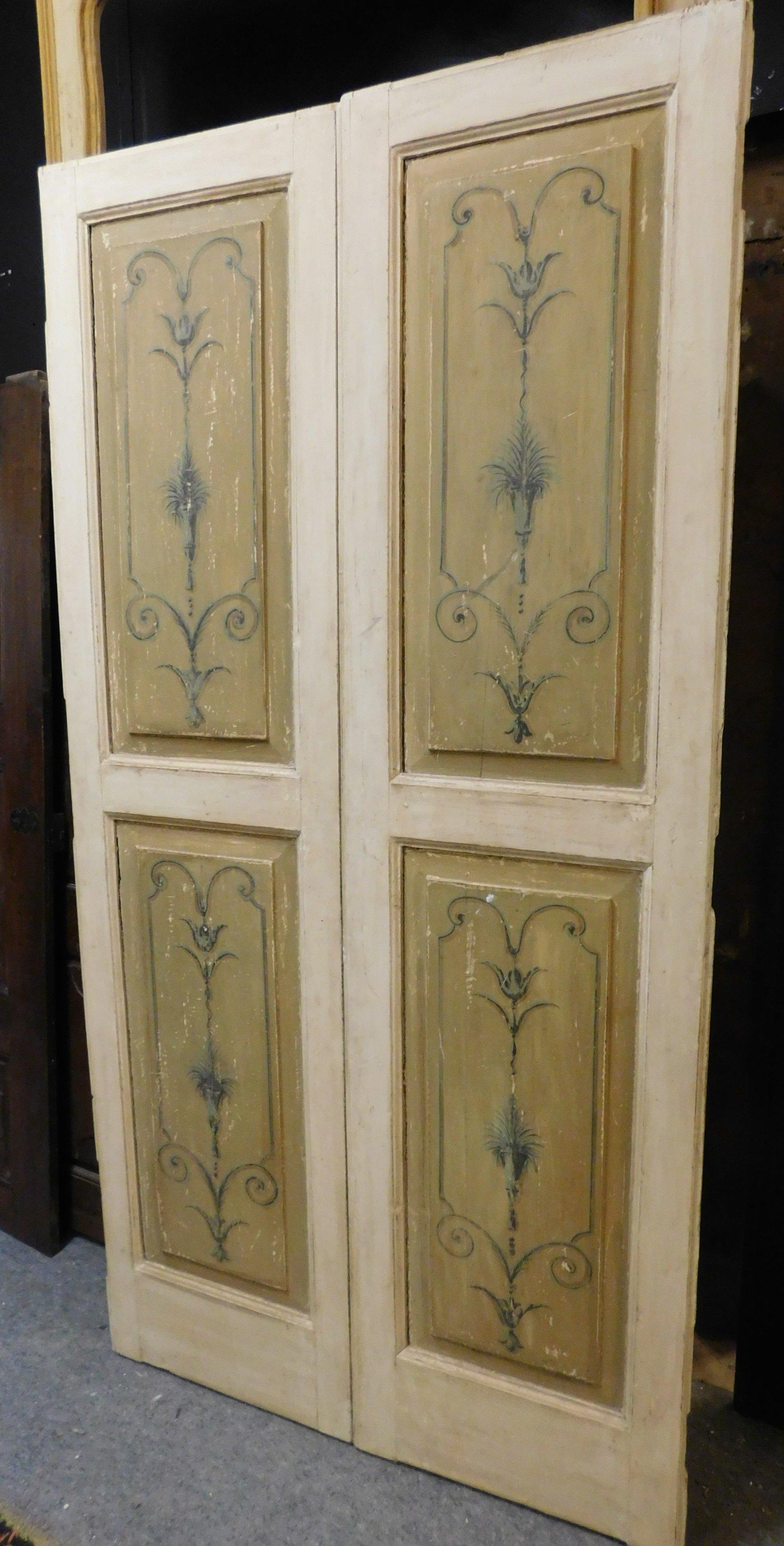 Ancient pair of double-wing doors, for interiors, painted on the front and back, they are similar to each other as they came from the same historic residence,
from the eighteenth century, from Florence, Italy.
Beautiful and frameless, ideal for