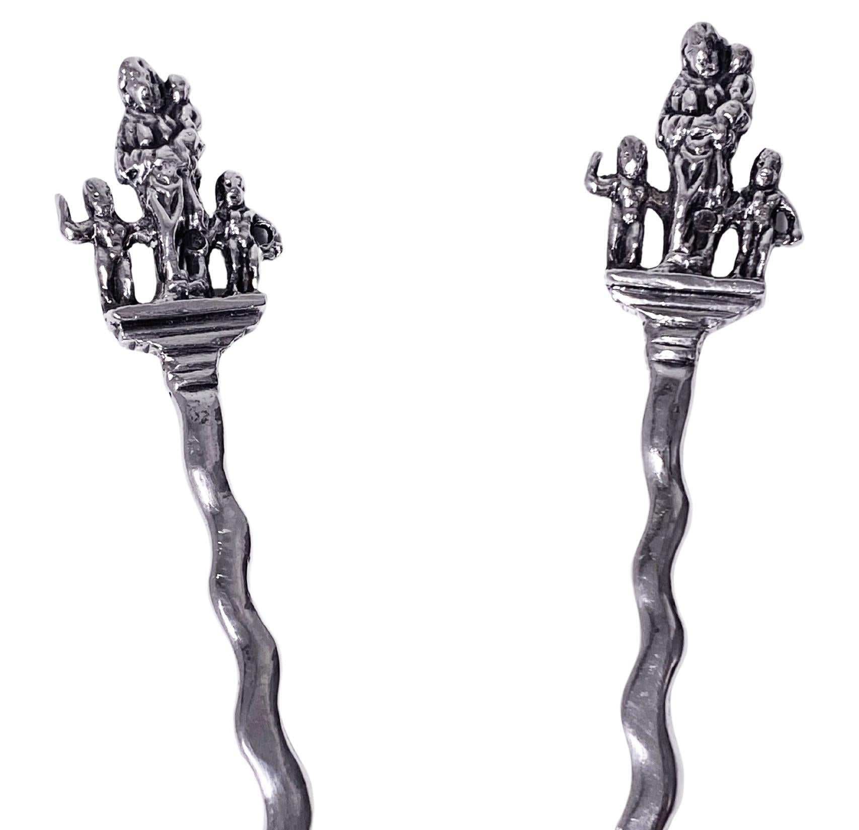 Pair of Antique Dutch Silver figural Spoons, C.1890 In Good Condition In Toronto, Ontario