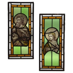 Paire de vitraux ecclésiastiques anciens