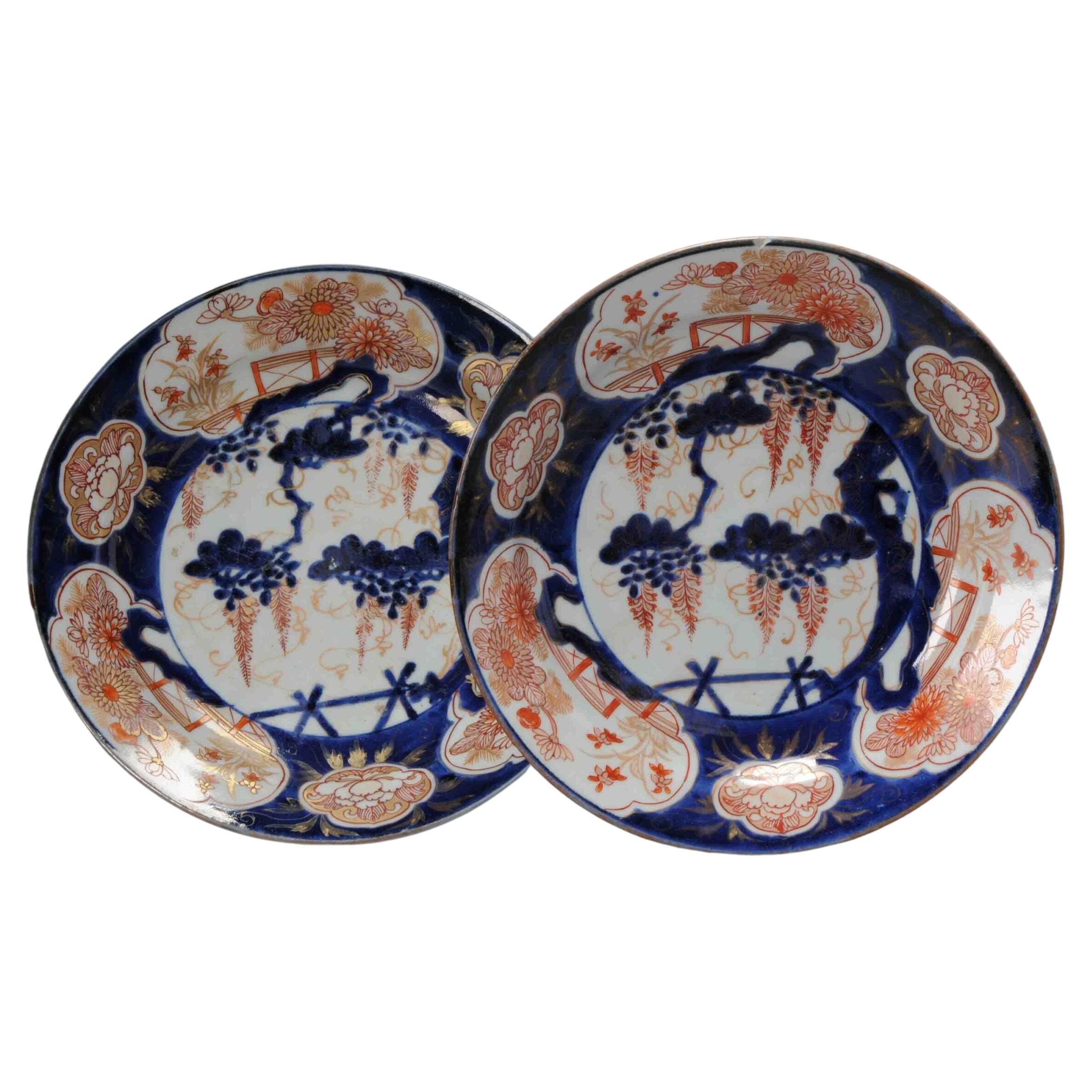 Pair of Antique Edo Period Japanese Porcelain Rare Wisteria Plates, 1690-1700 For Sale