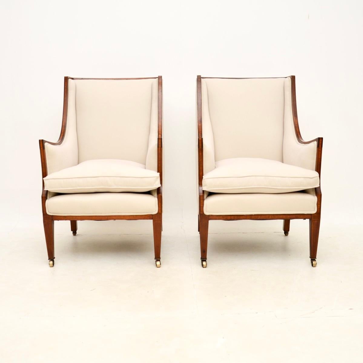 British Pair of Antique Edwardian Armchairs For Sale