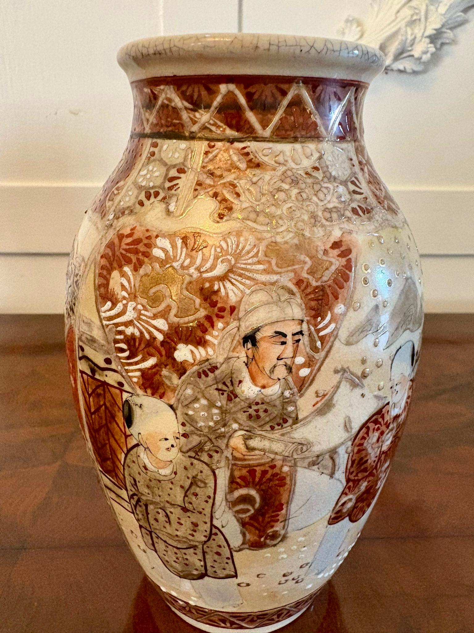 Pair of Antique Edwardian Quality Satsuma Vases For Sale 1