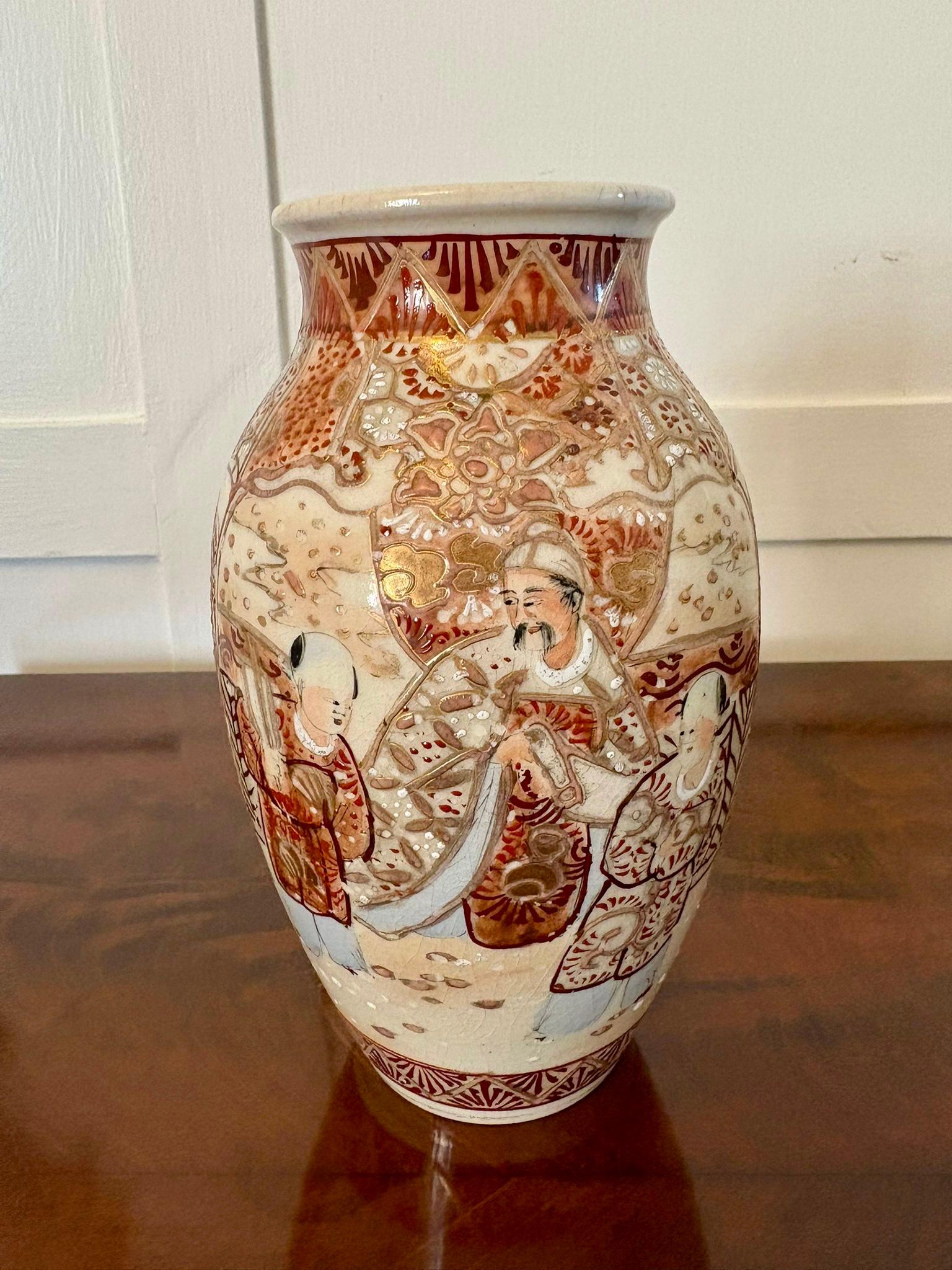 Pair of Antique Edwardian Quality Satsuma Vases For Sale 2