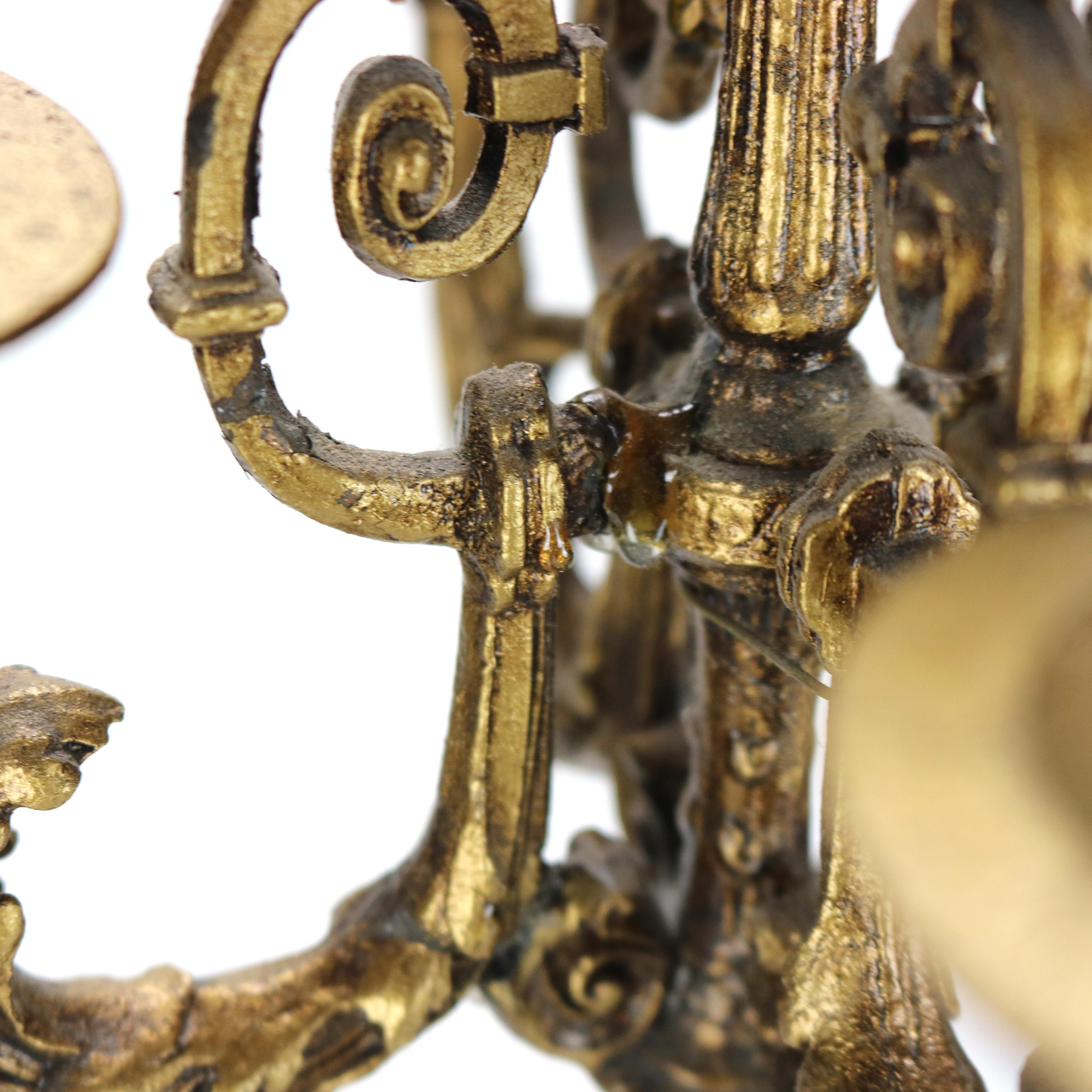 Coppia di antichi candelabri a cinque luci in stile revival egiziano C1890 in vendita 5