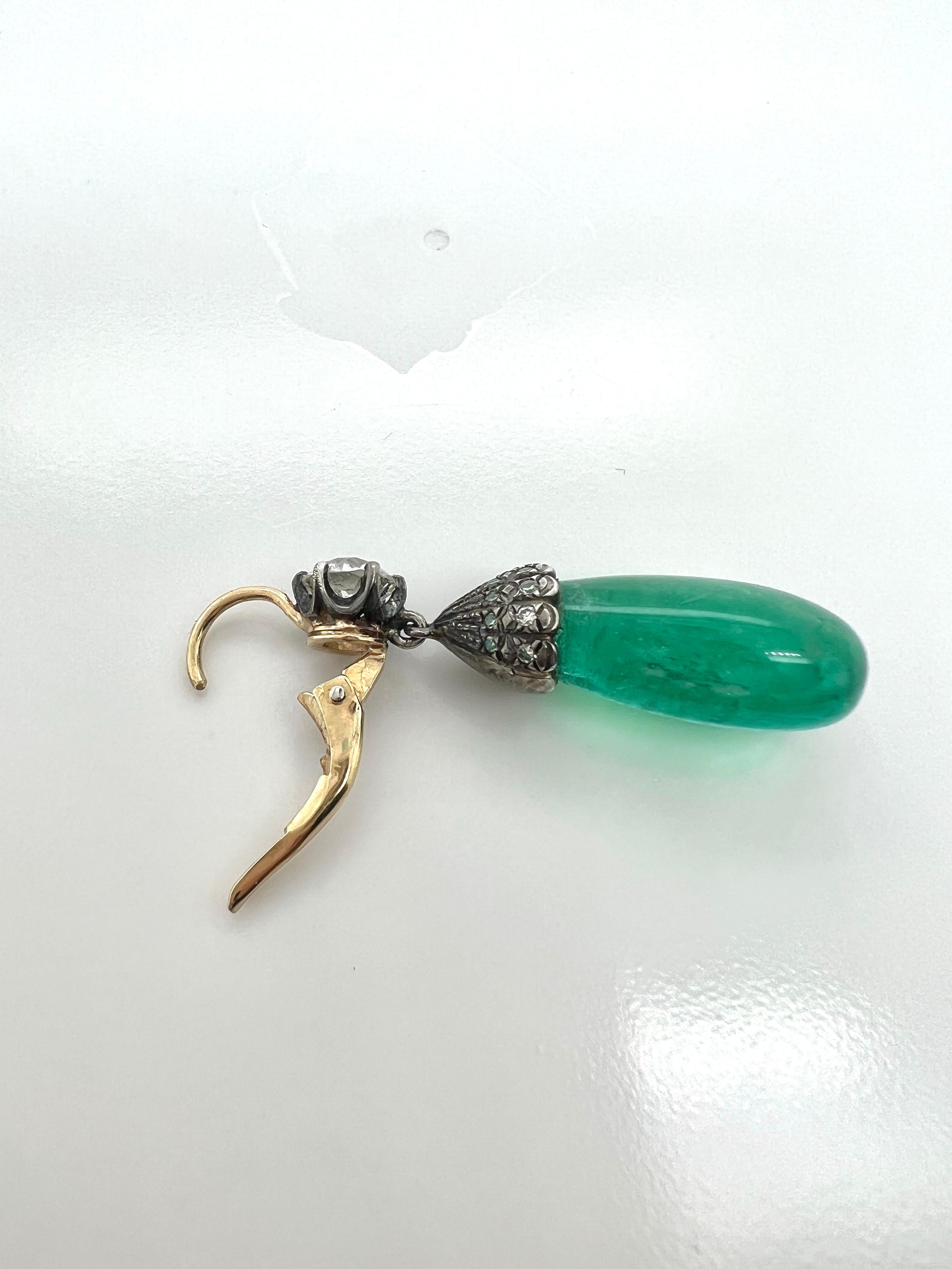 Donna Coppia di orecchini antichi con smeraldo e diamante in oro e argento 18k in vendita