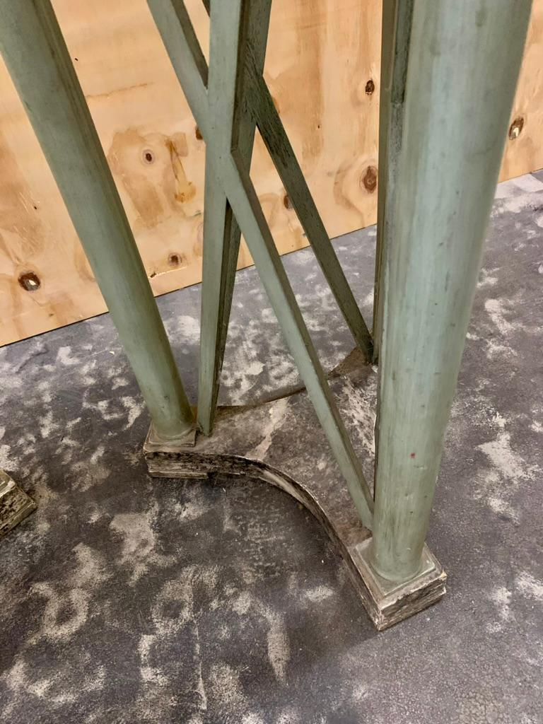 Metà XIX secolo Coppia di piedistalli francesi Antique French in vendita