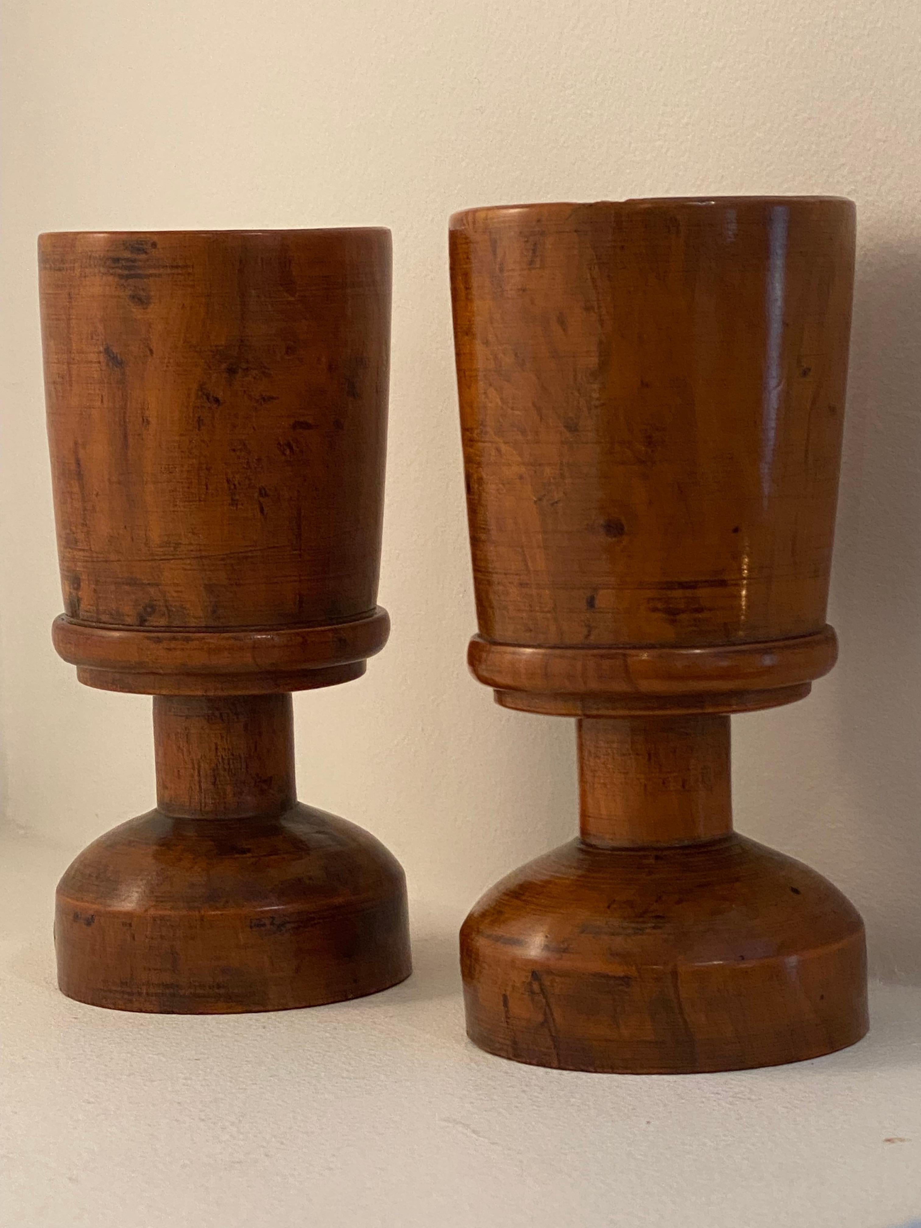 Paire d'anciennes gobelets-beker anglais en bois de buis en vente 1