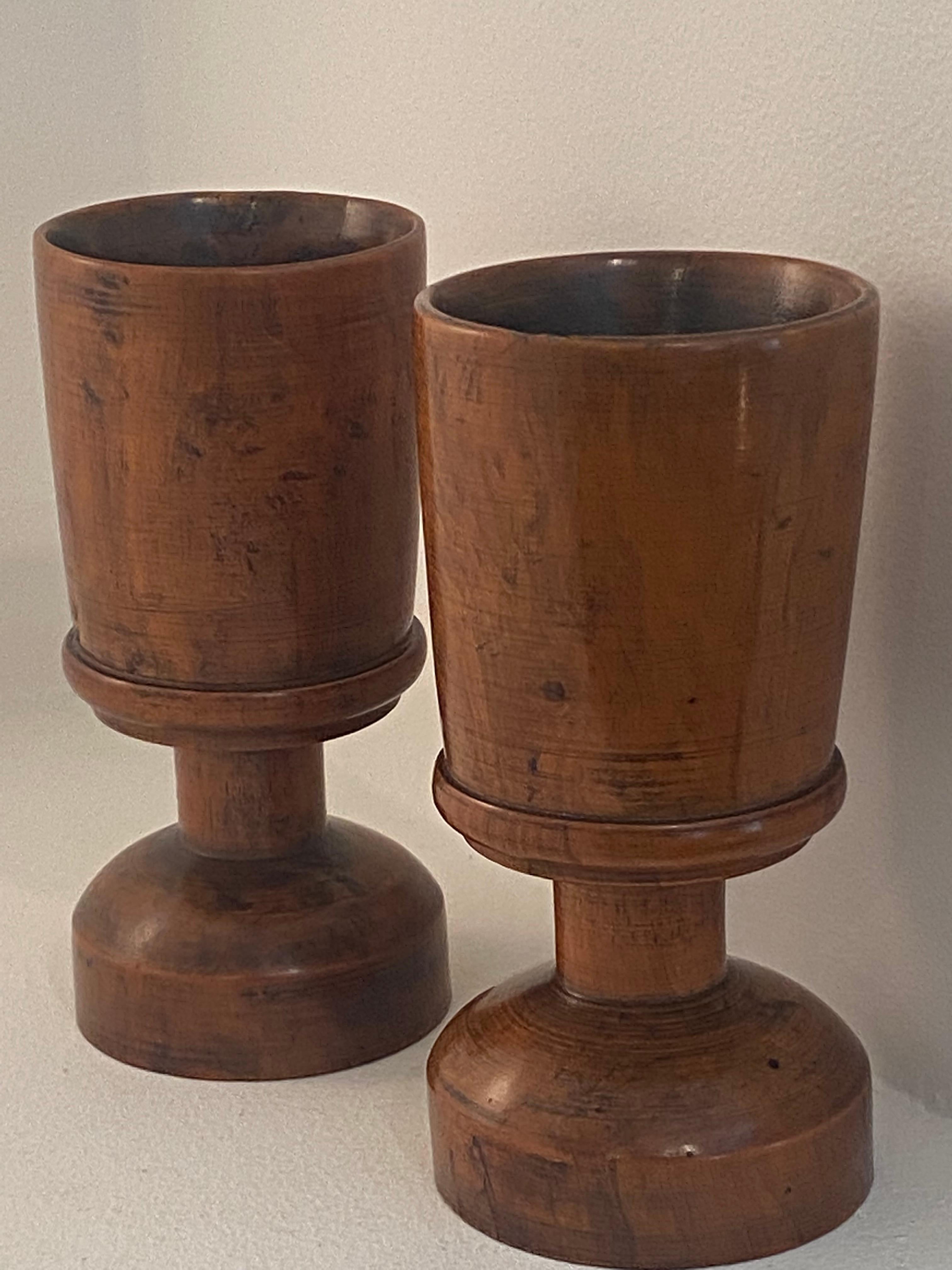 Paire d'anciennes gobelets-beker anglais en bois de buis en vente 2