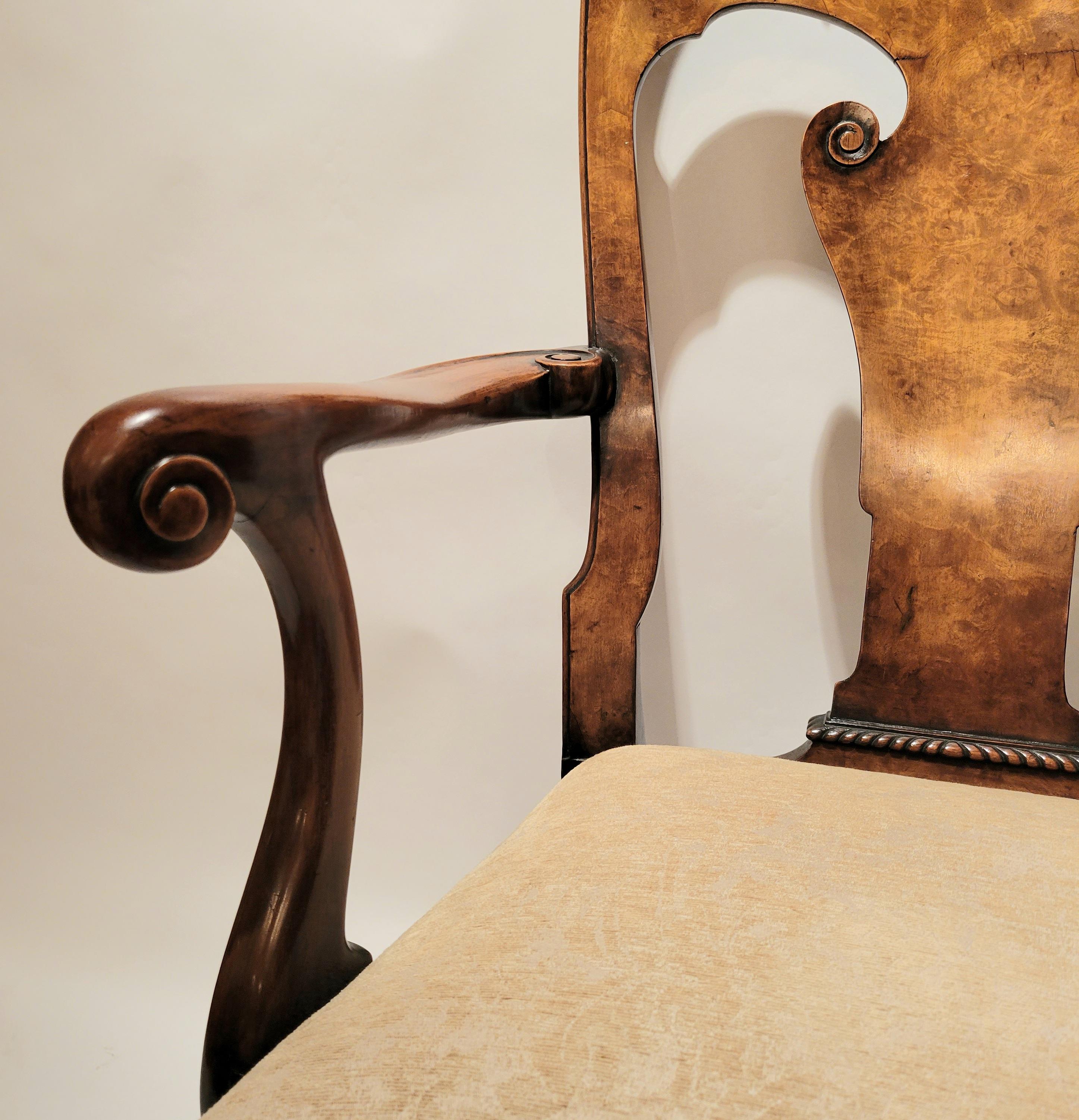 Pair of Antique  English Burl Walnut Arm Chairs, circa 1860-1870 In Good Condition For Sale In New Orleans, LA